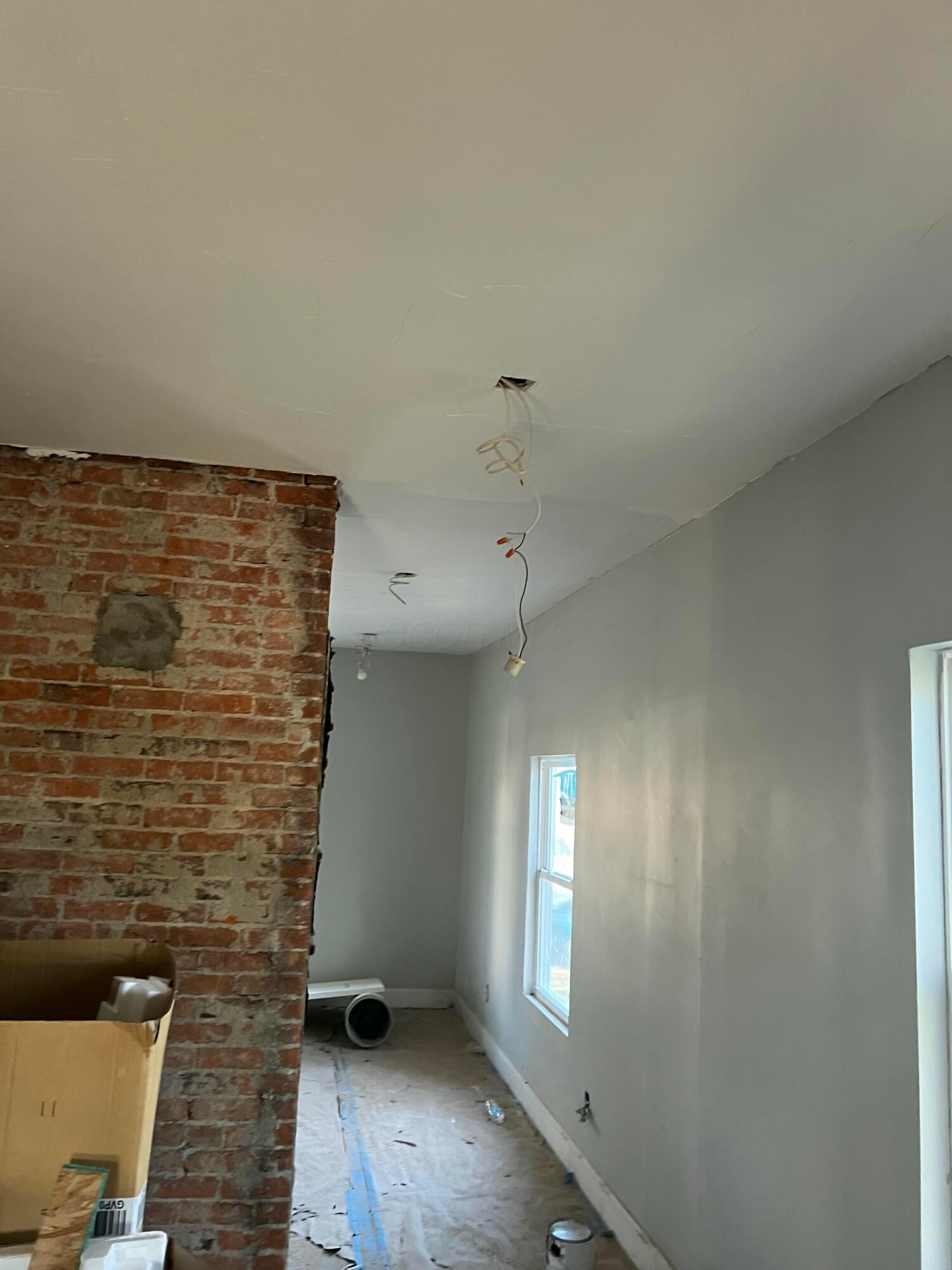 1341 E Fulton Street Property Photo 12