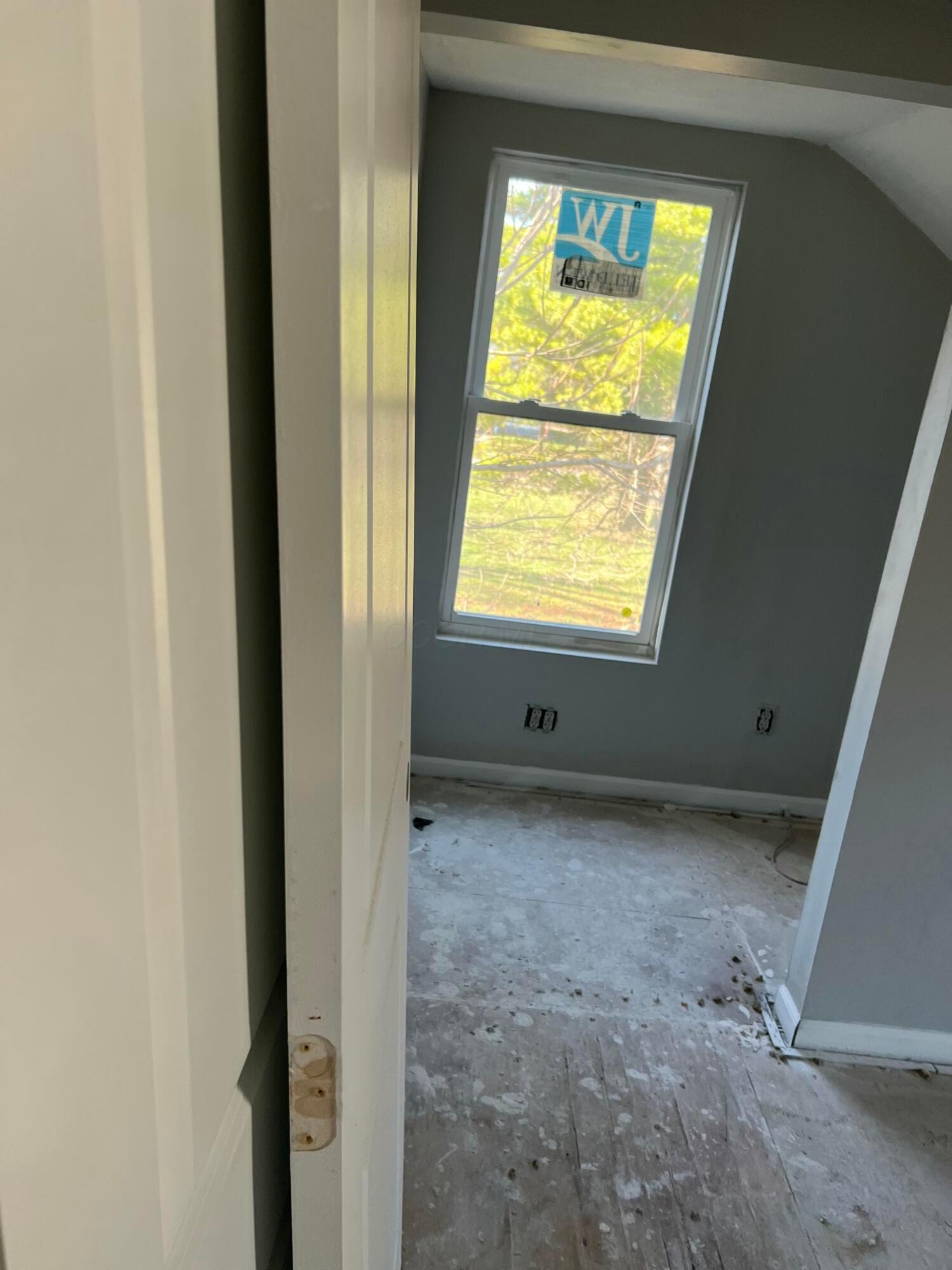 1341 E Fulton Street Property Photo 20