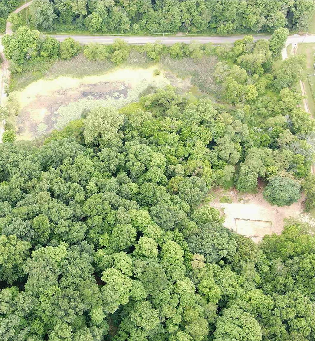 965 Graves Road Property Photo 3
