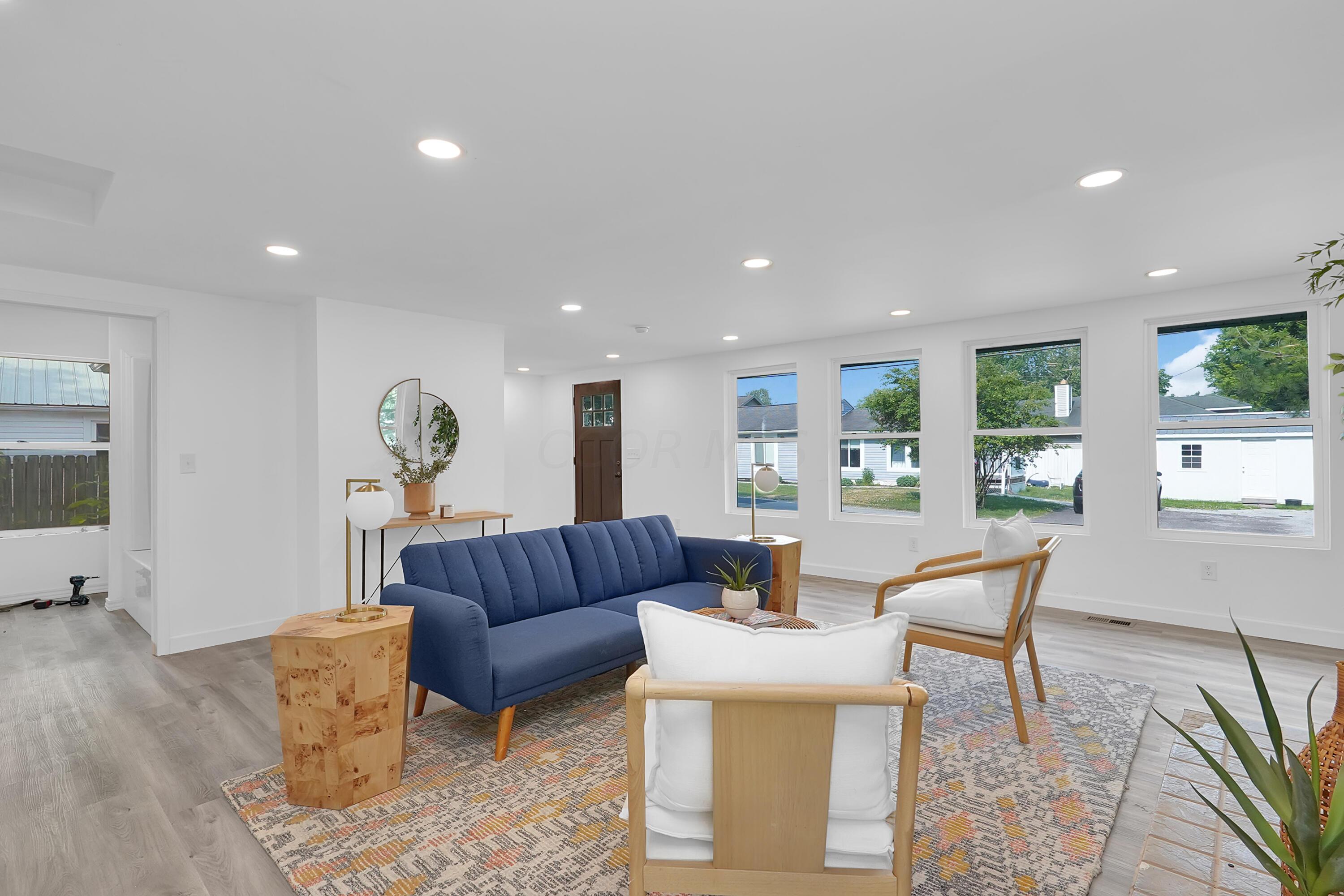 290 East Street Property Photo 6