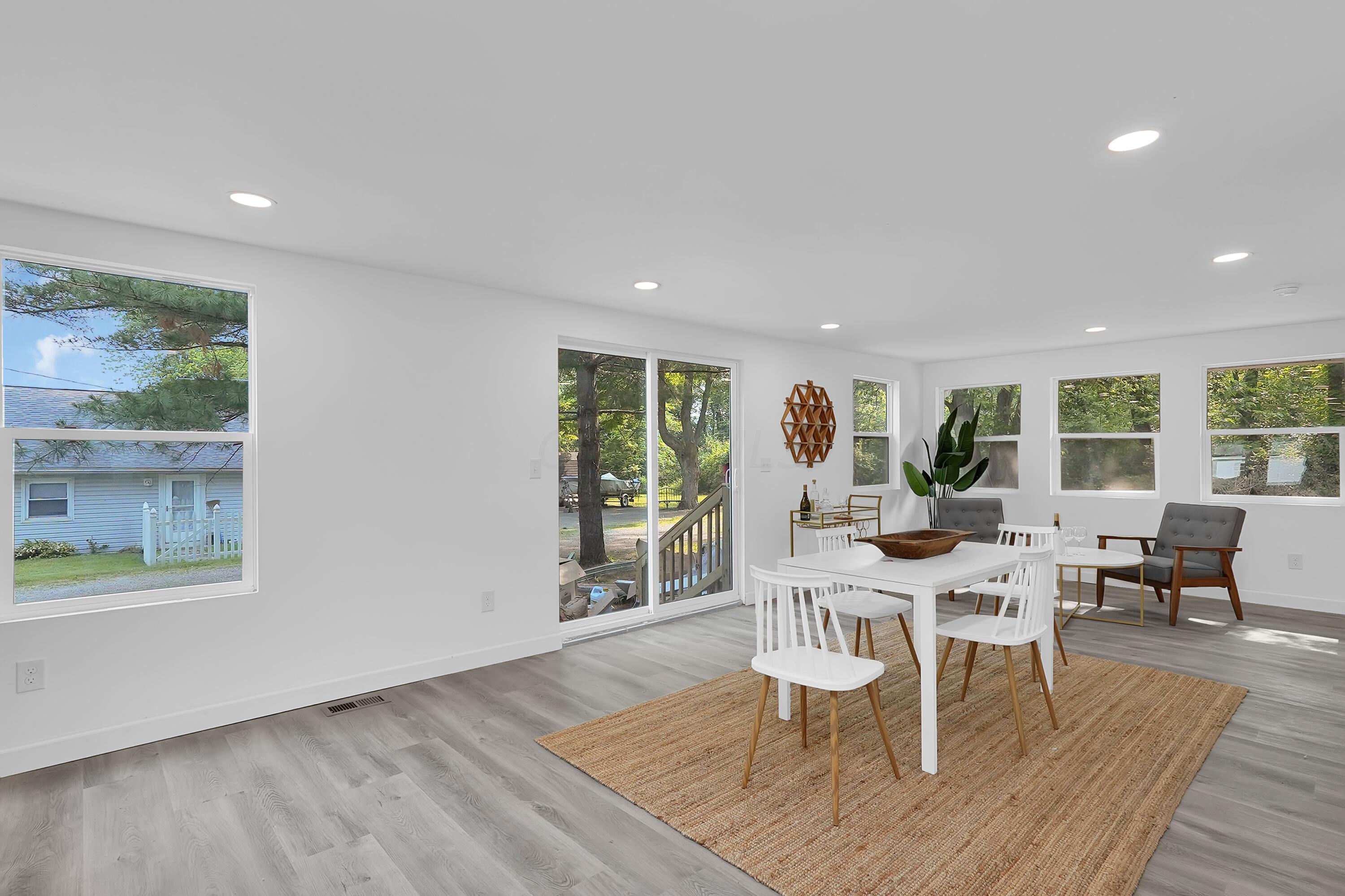 290 East Street Property Photo 8