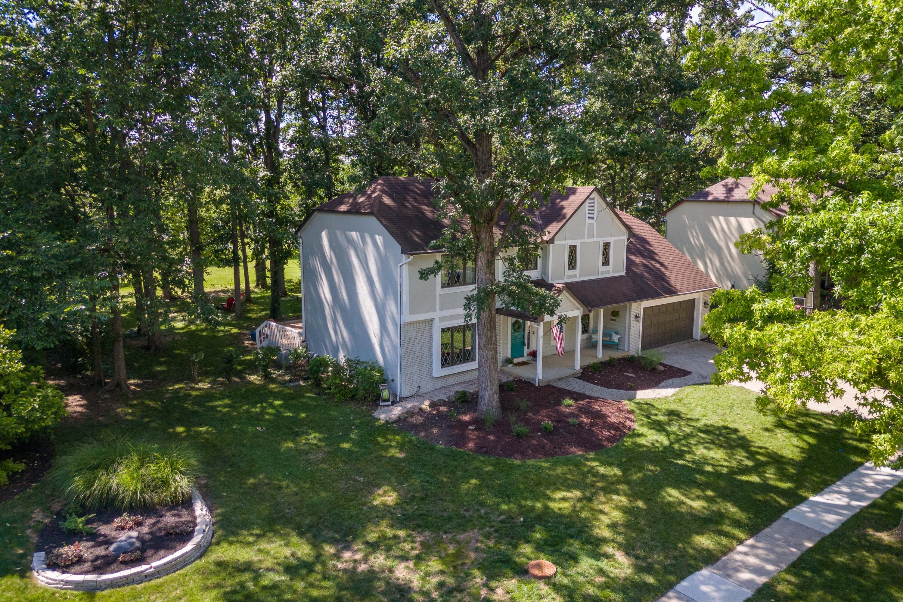 7101 Scribner Way Property Photo 3