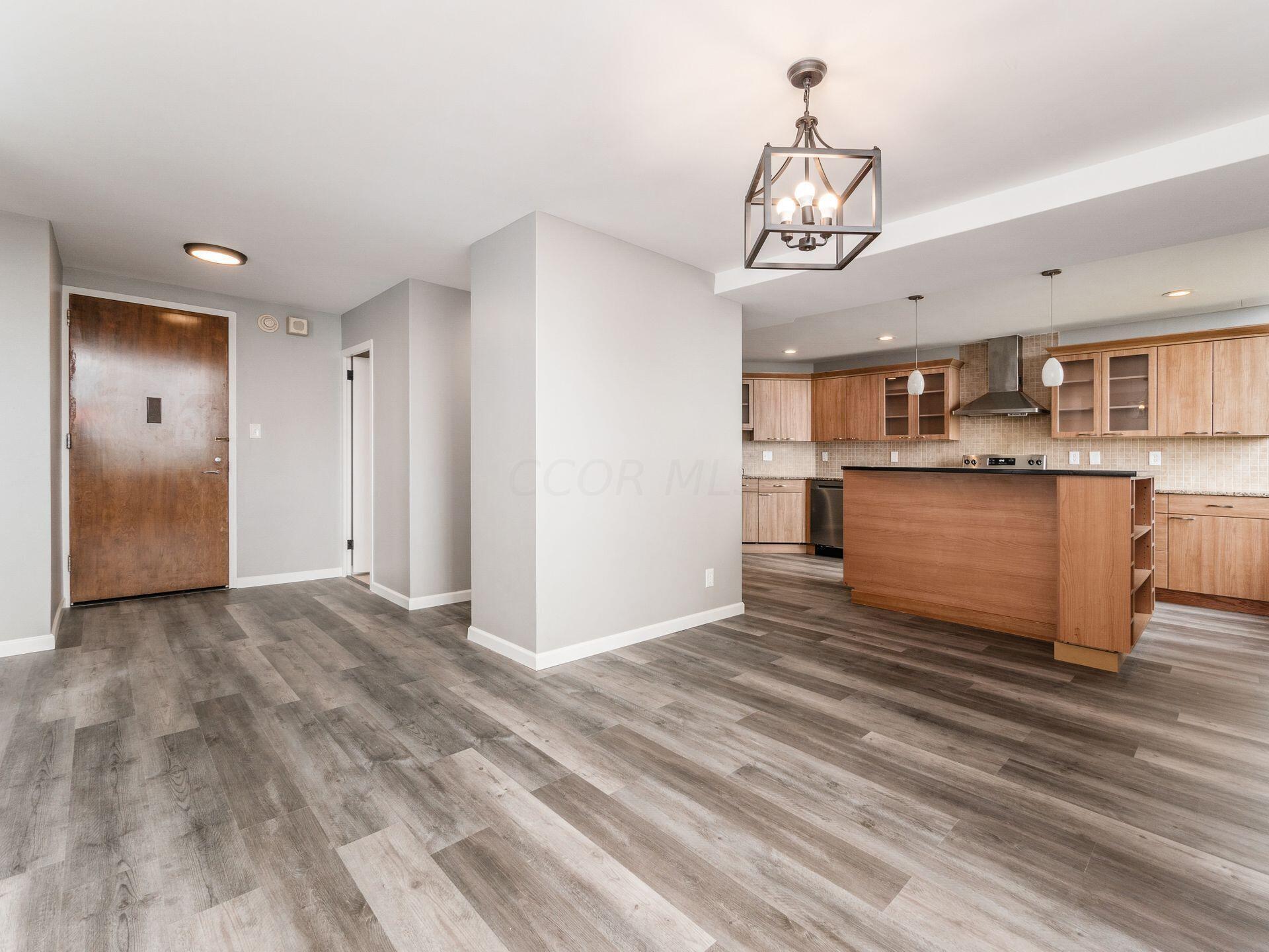 1000 Urlin Avenue, 2222 Property Photo 14