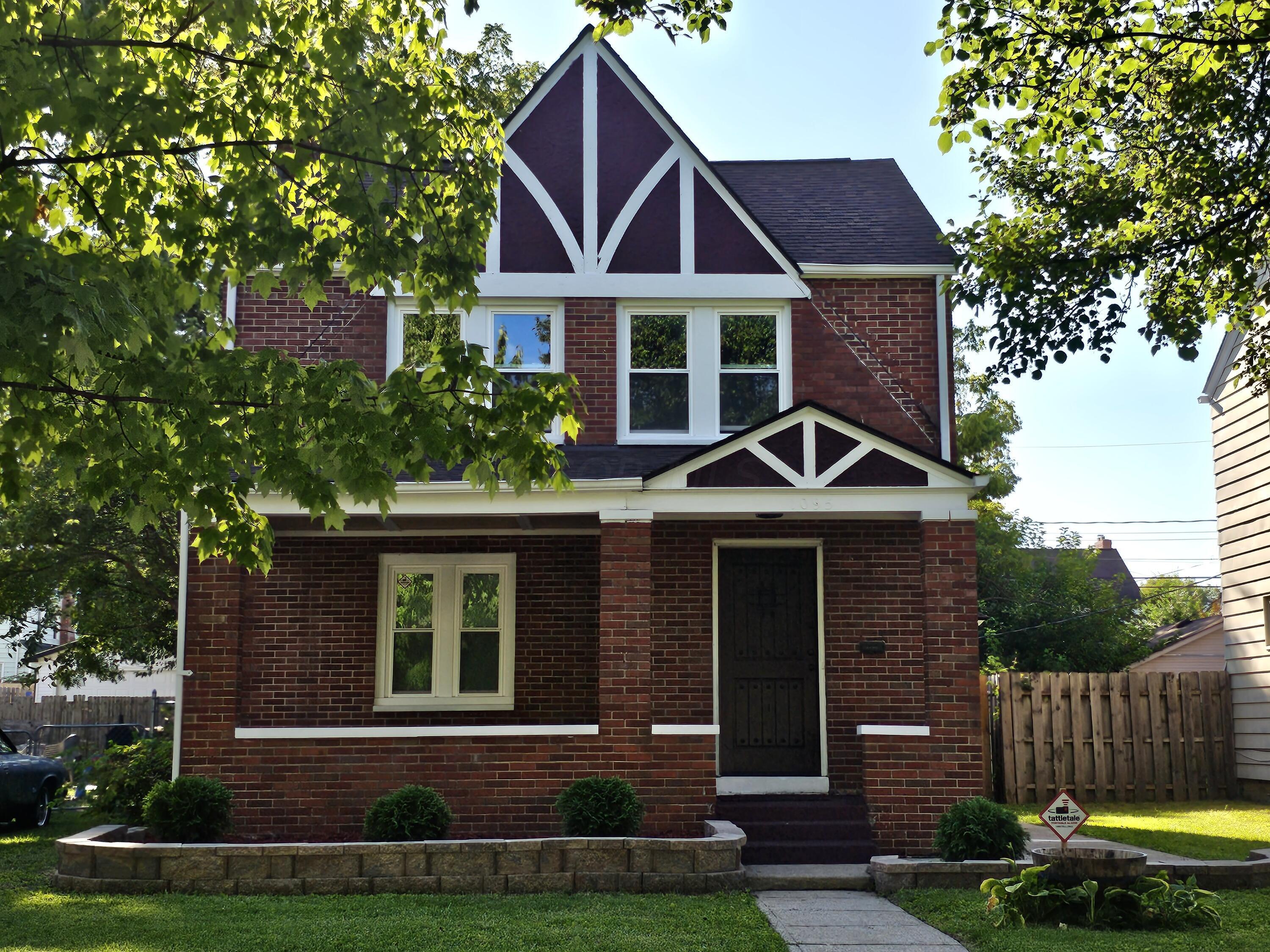 1095 Berkeley Road Property Photo 1