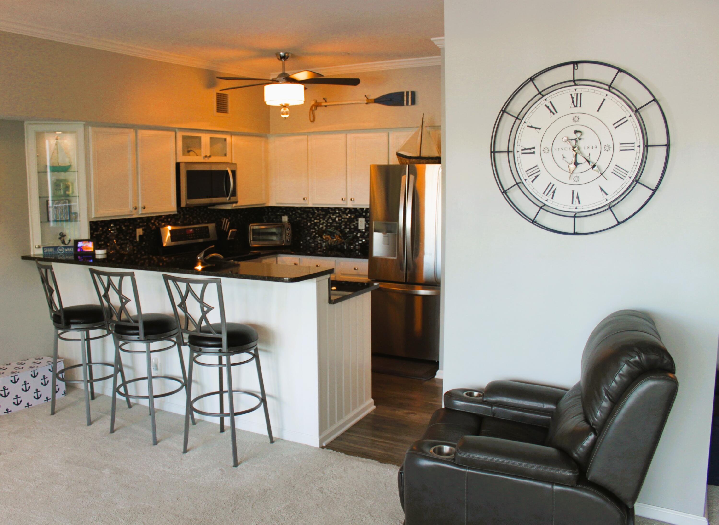 4401 Hunts Landing Road, 203 Property Photo 8