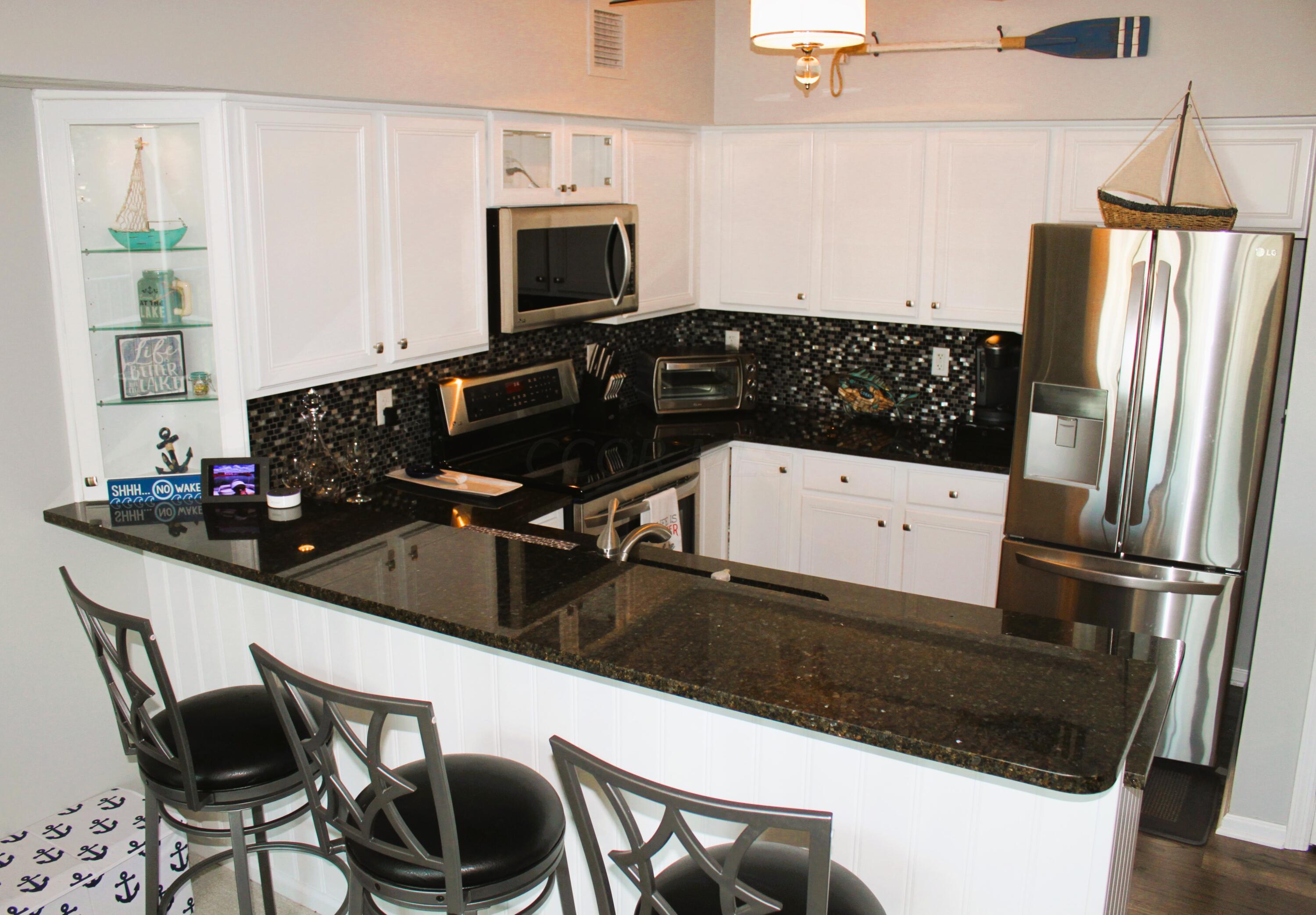 4401 Hunts Landing Road, 203 Property Photo 15