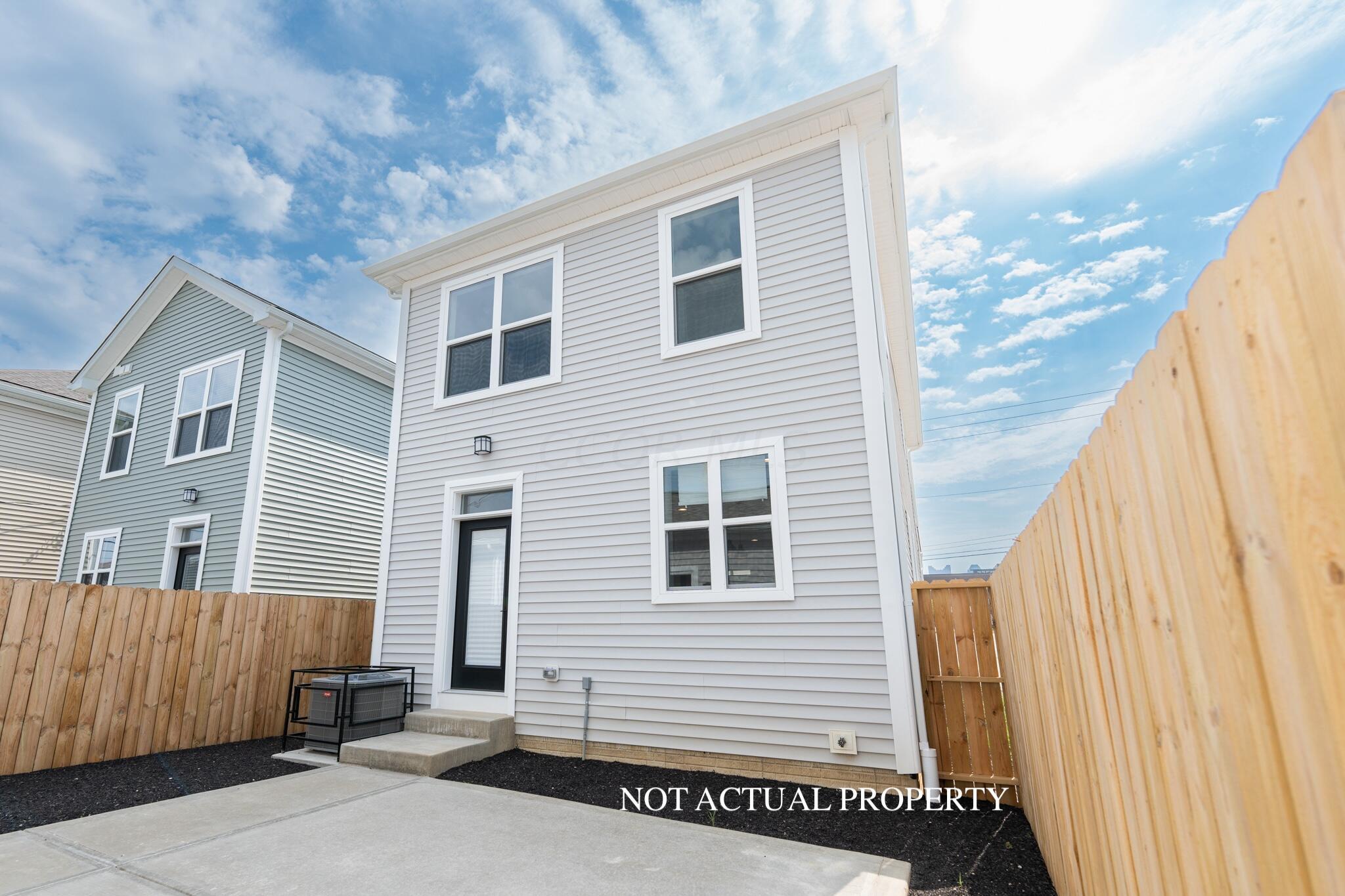 49 S Hartford Avenue Property Photo 5