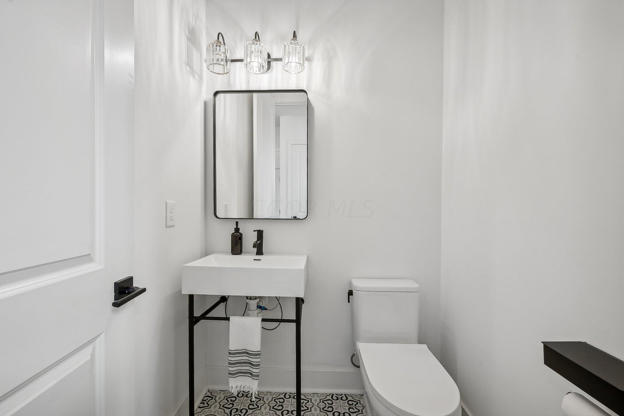 5709 Piatt Road Property Photo 8