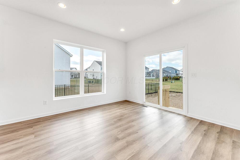 5487 Scotch Woods Drive Property Photo 9
