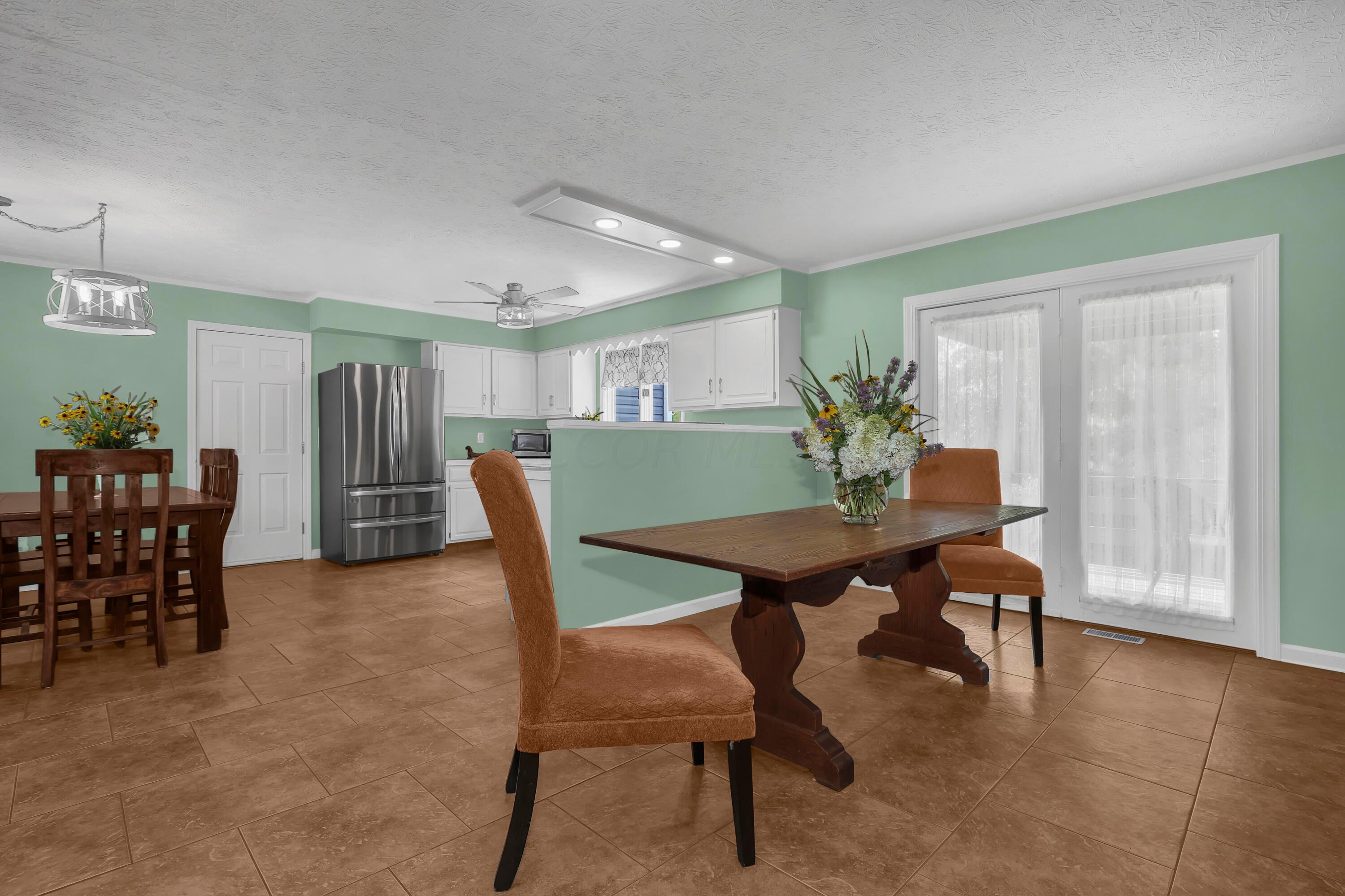 1060 S Watkins Road Property Photo 2