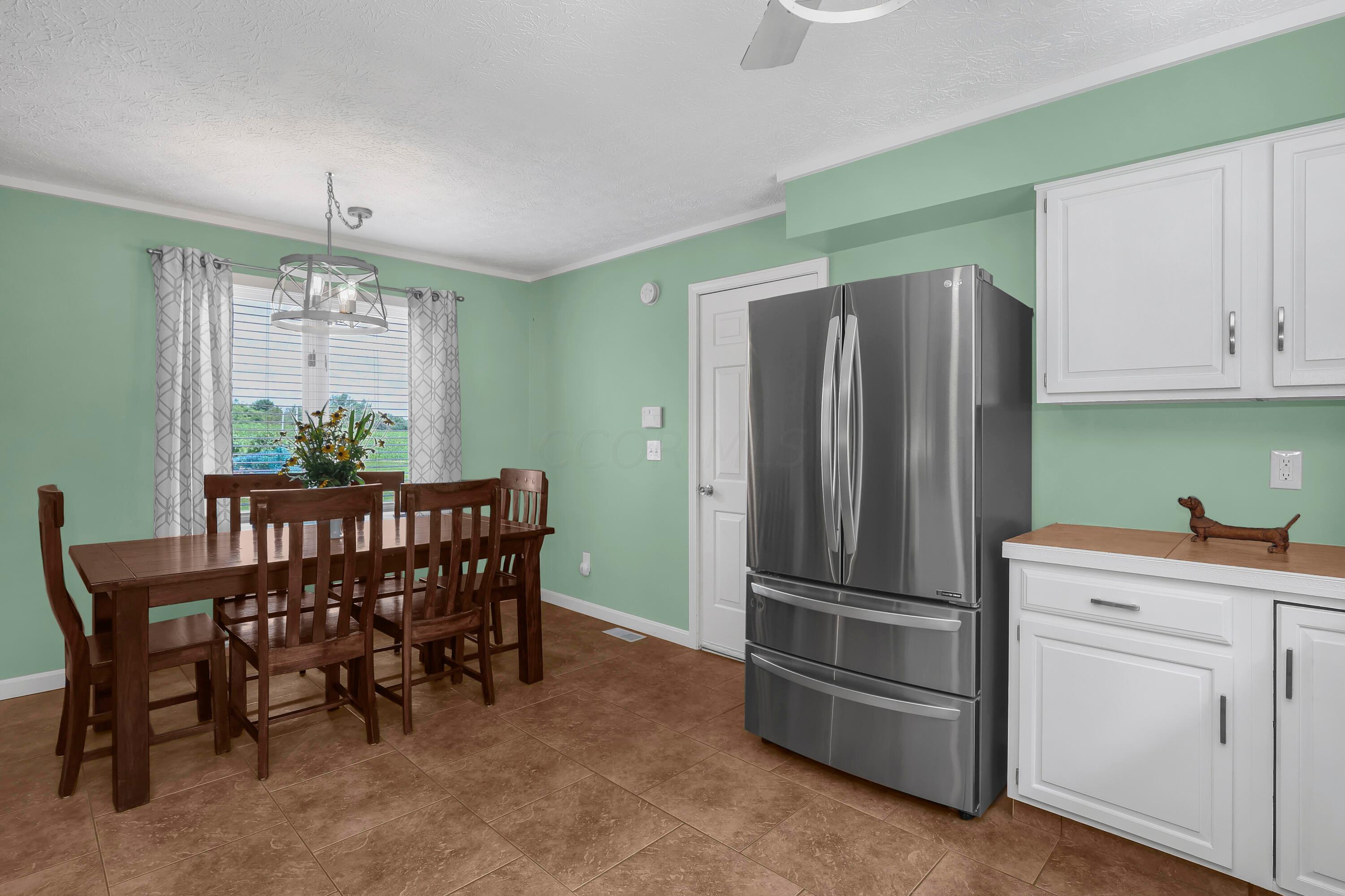 1060 S Watkins Road Property Photo 5