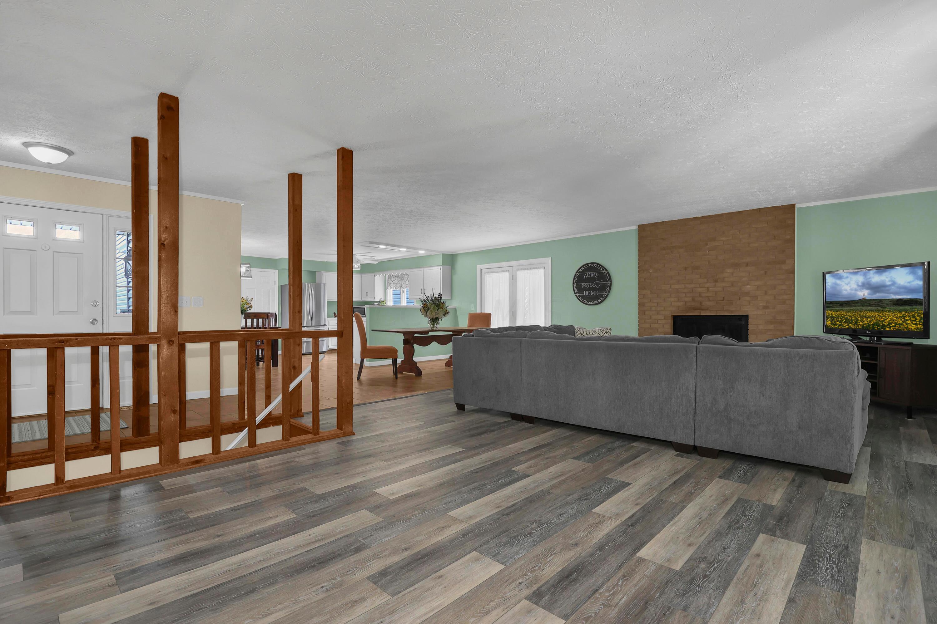 1060 S Watkins Road Property Photo 10