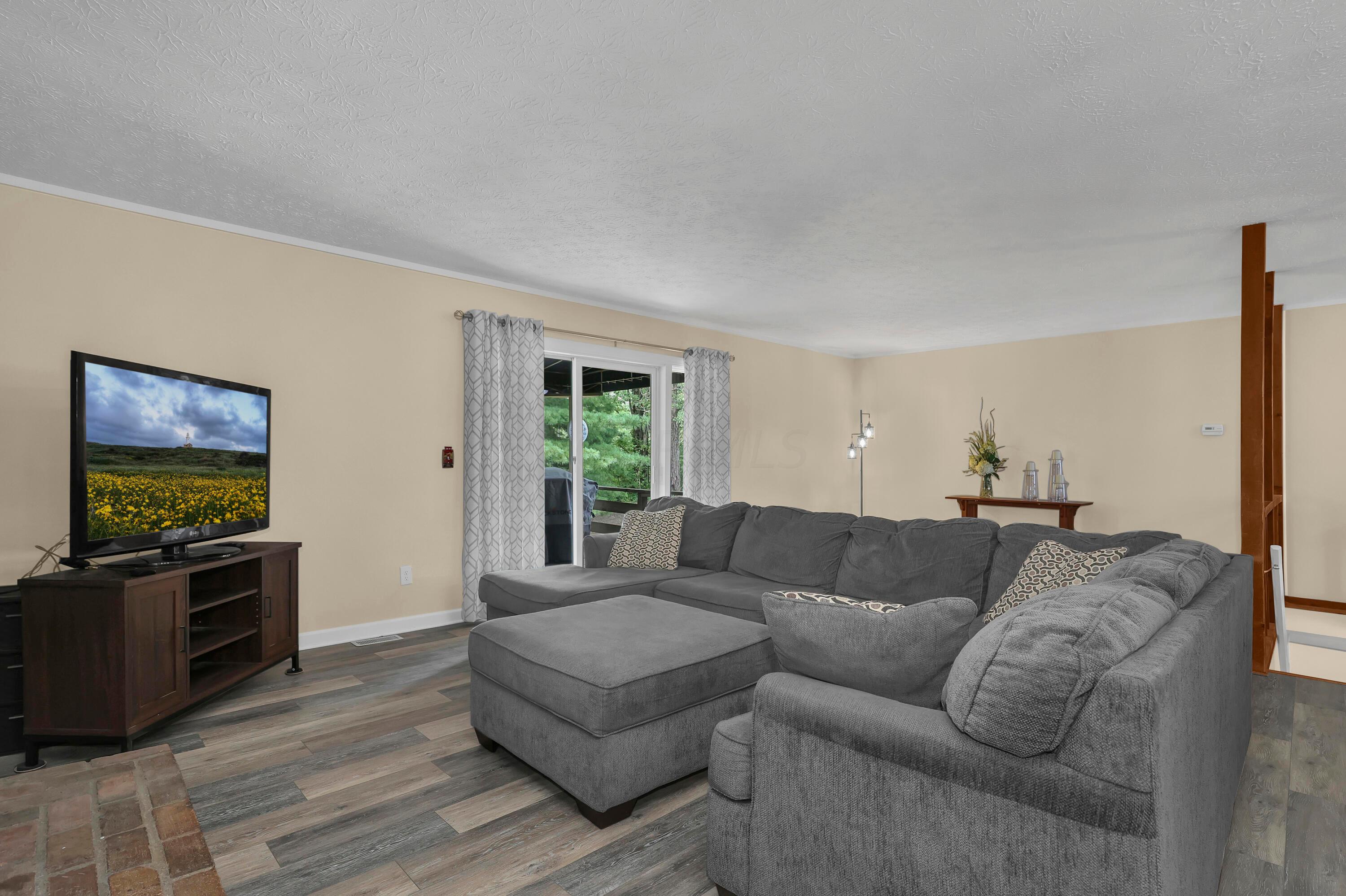 1060 S Watkins Road Property Photo 14