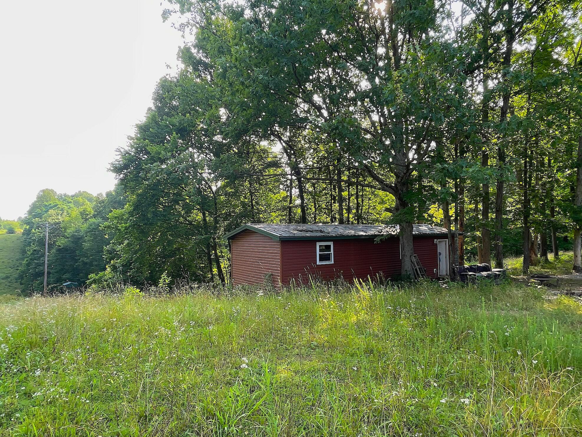 755 Collier Road Property Photo 3