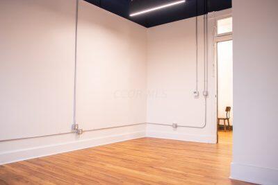 116 E Court Avenue, Room 208 Property Photo 6