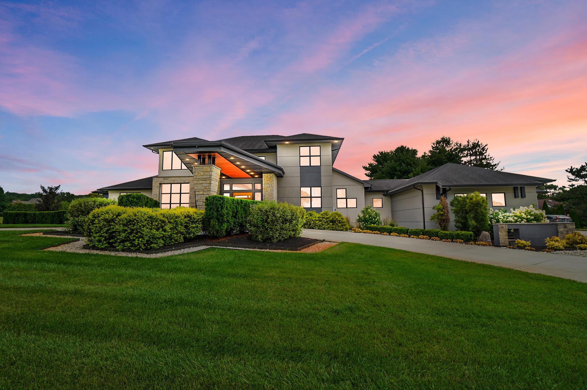 425 Secretariat Drive