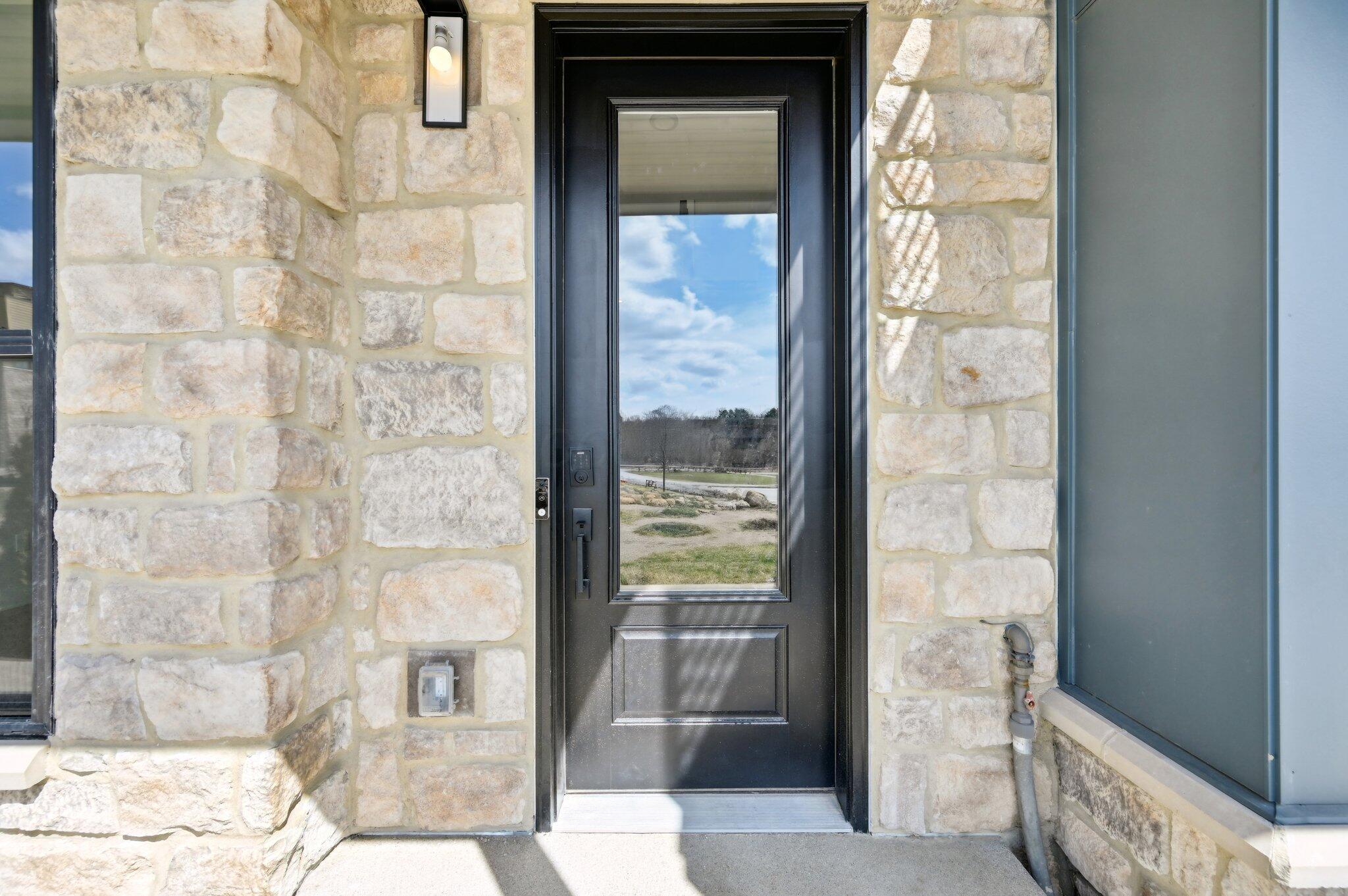 2252 Quarry Trails Drive Property Photo 1