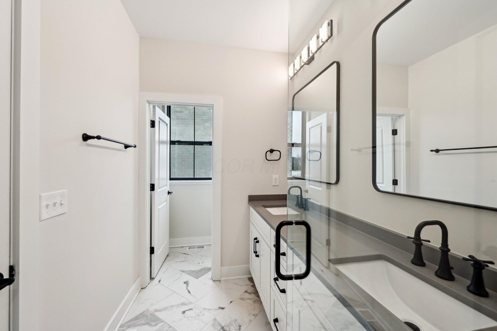 2262 Quarry Trails Drive Property Photo 25