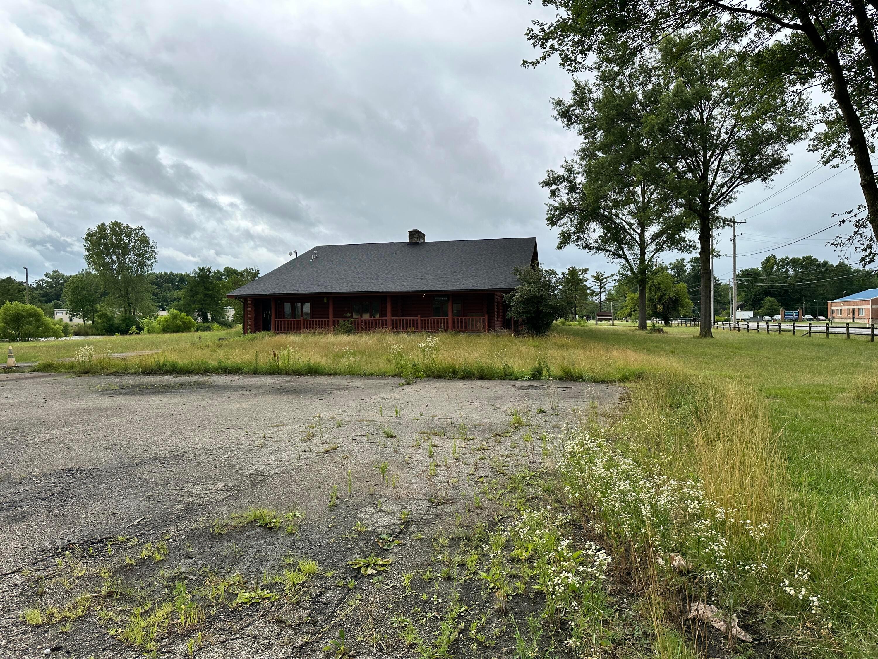 6747 Taylor Road Sw Property Photo 3