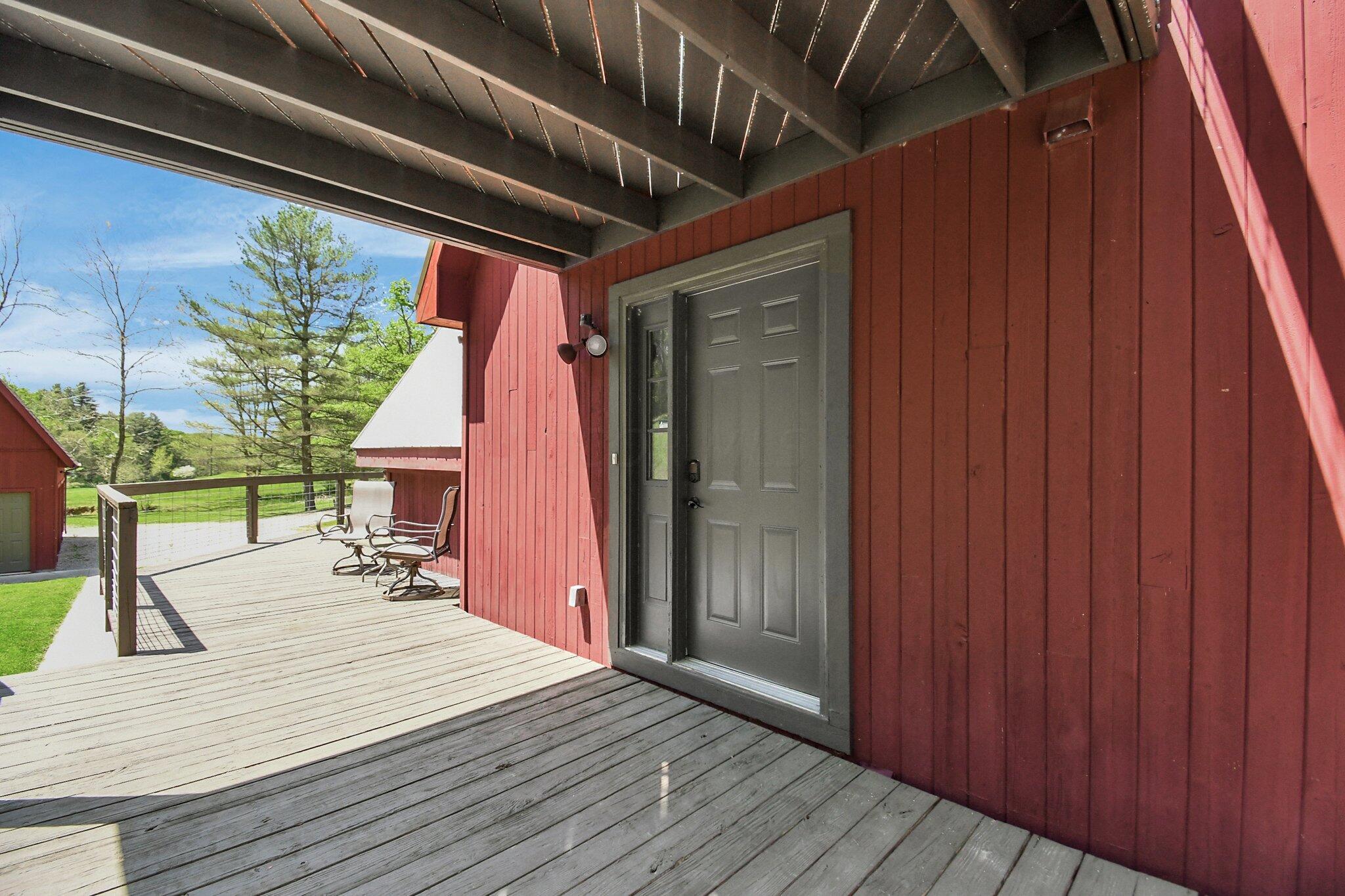 35041 Hunter Road Property Photo 6