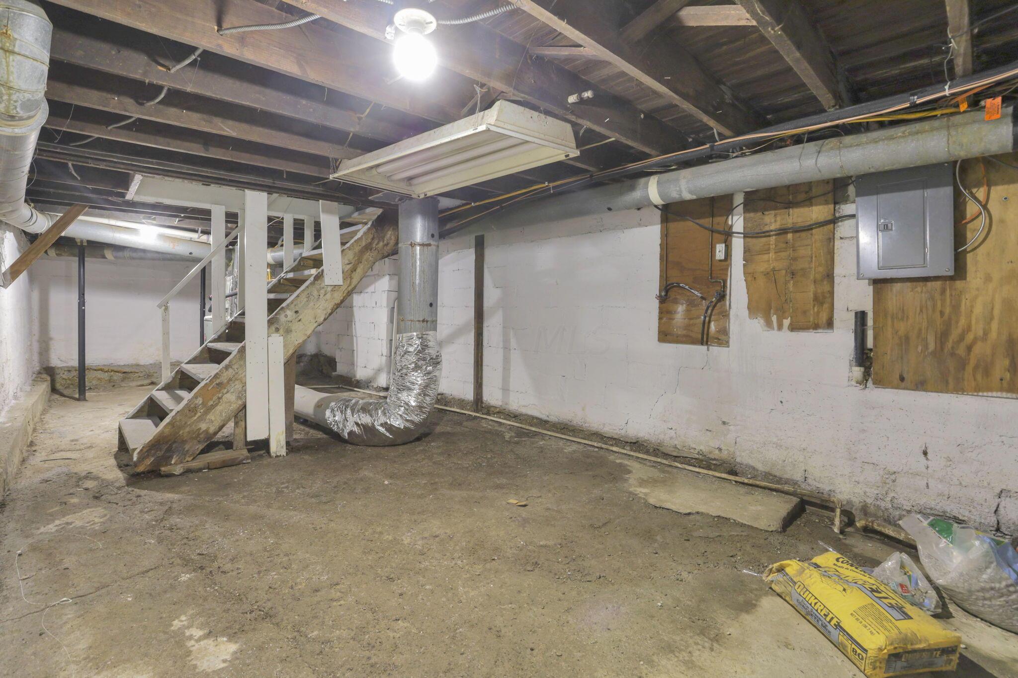 158-160 Belvidere Avenue Property Photo 32