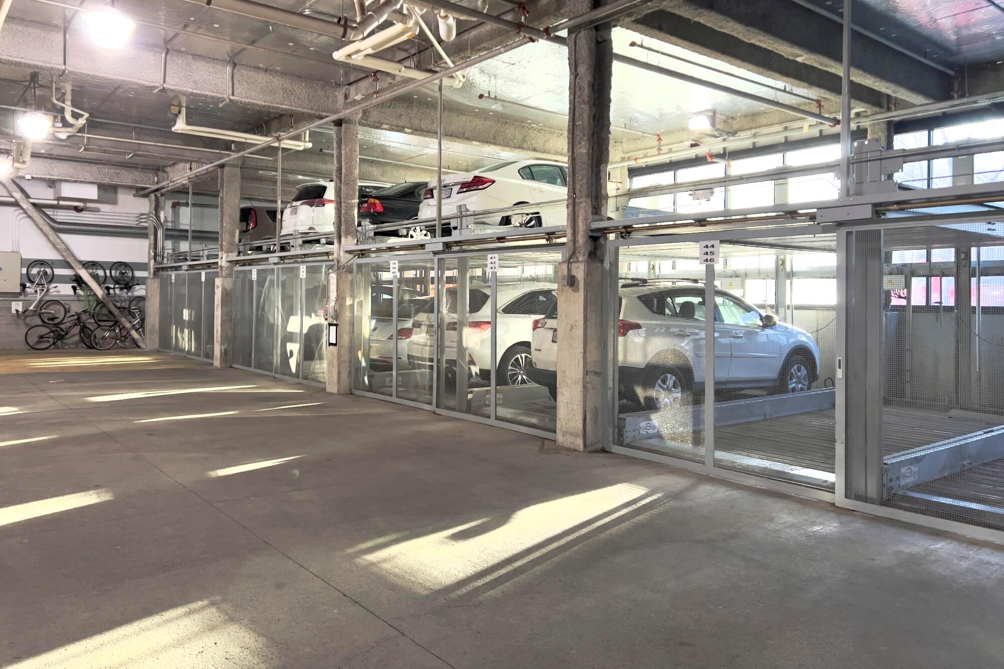 100 E Gay Street, 803 Property Photo 40