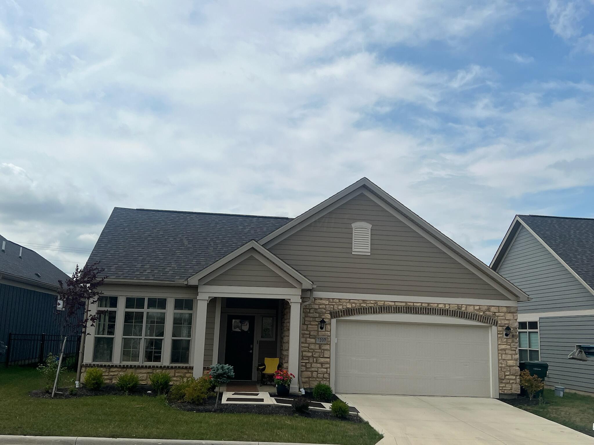 1534 Harvest Way Property Photo 1