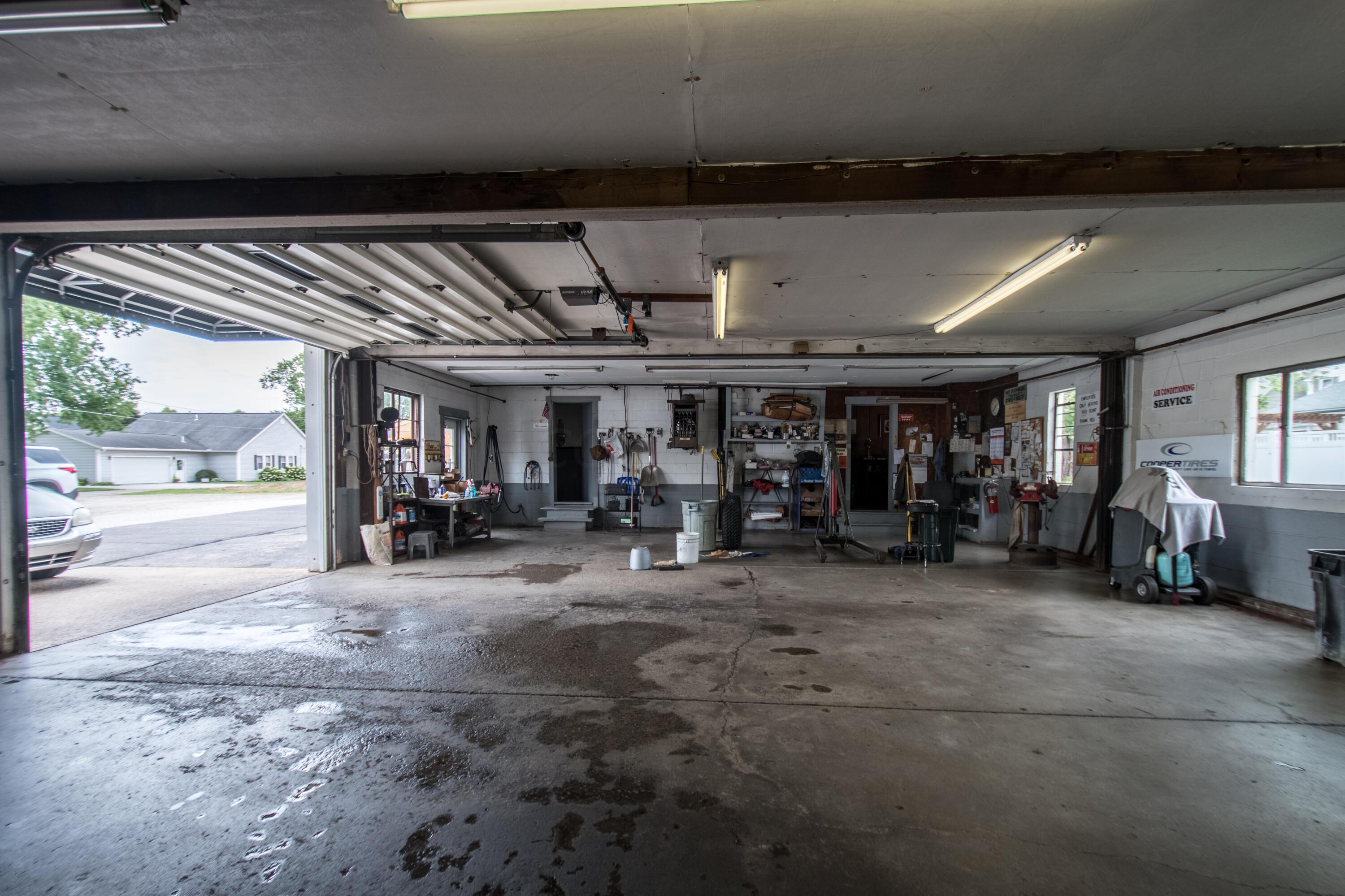 132 Center Street Property Photo 2