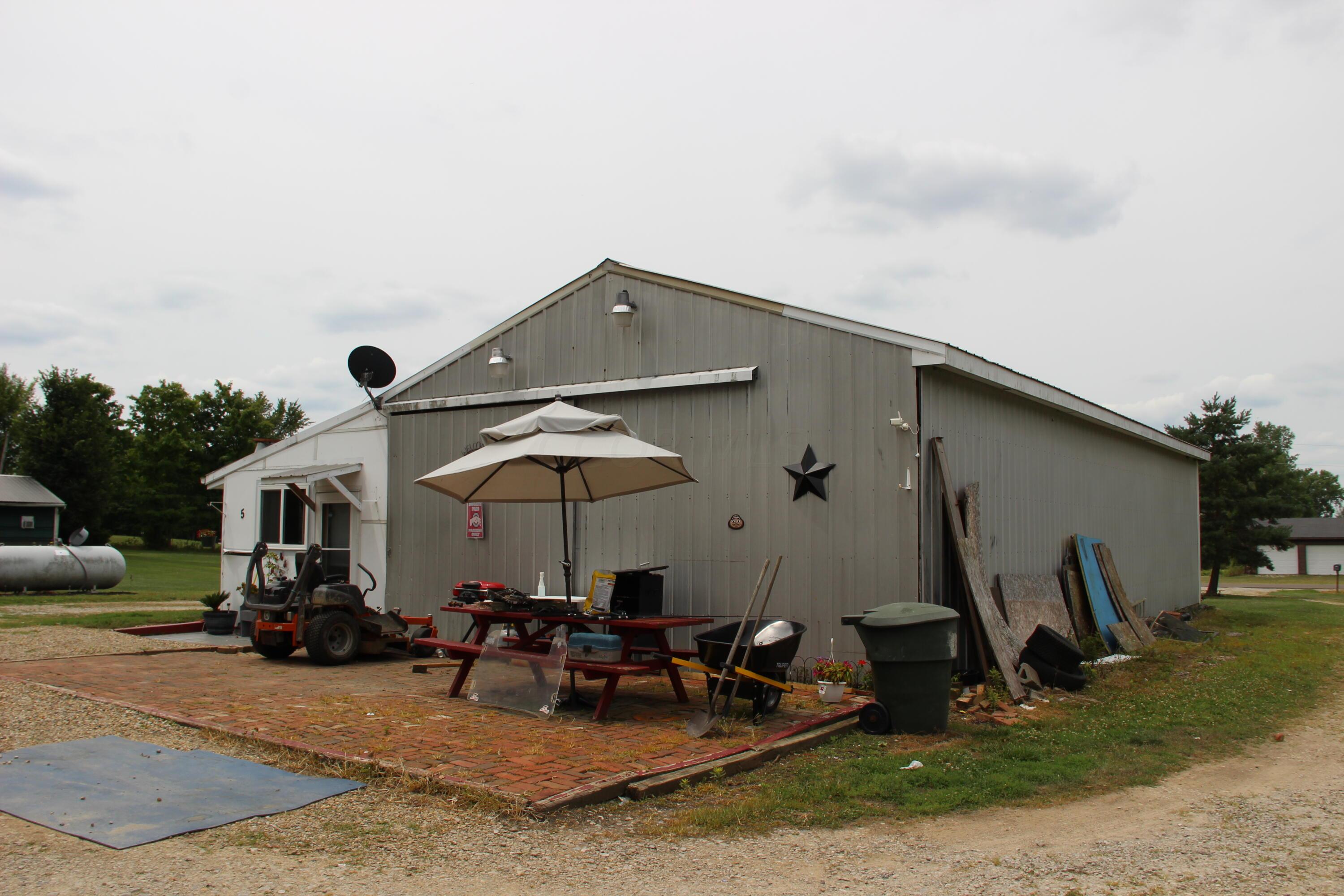7749 County Road 40 Property Photo 5