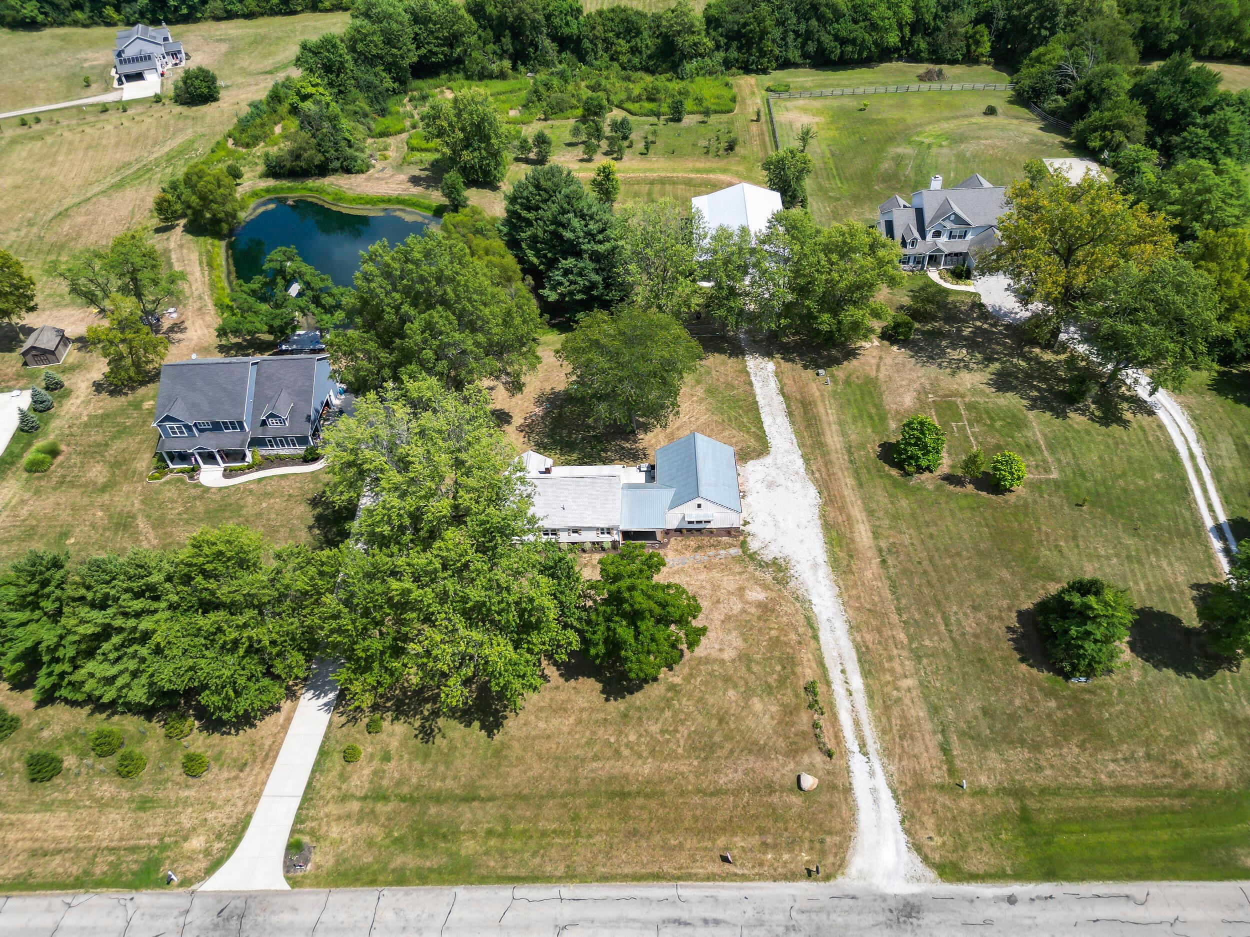 108 Stone Creek Drive Property Photo 9
