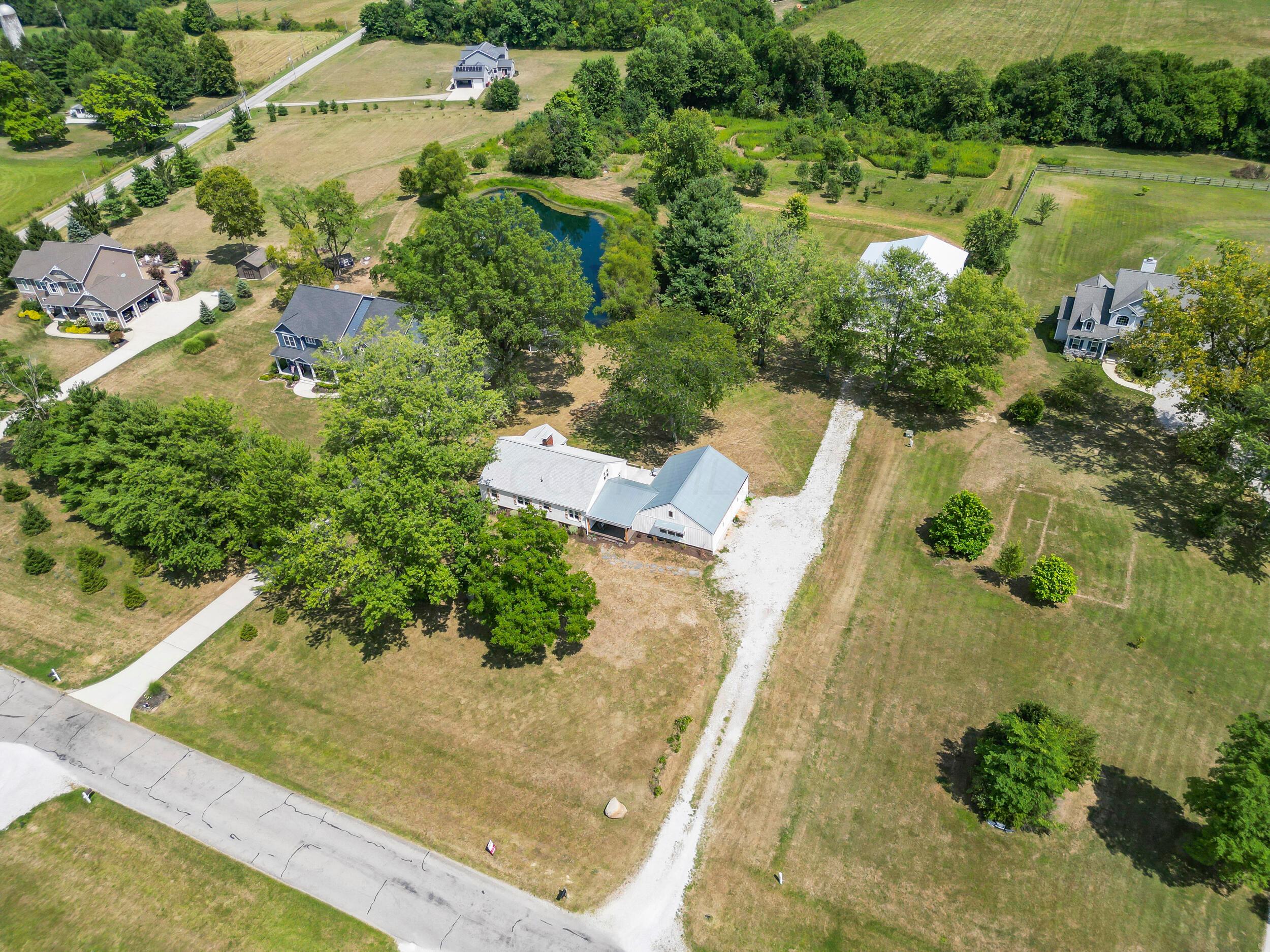 108 Stone Creek Drive Property Photo 10