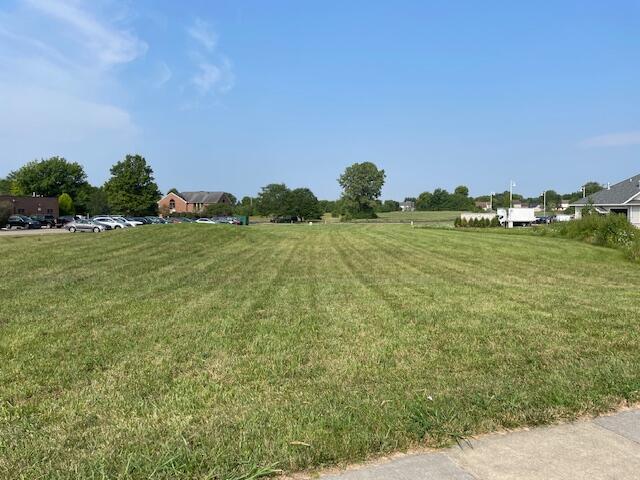 654 Luse Drive Property Photo 3