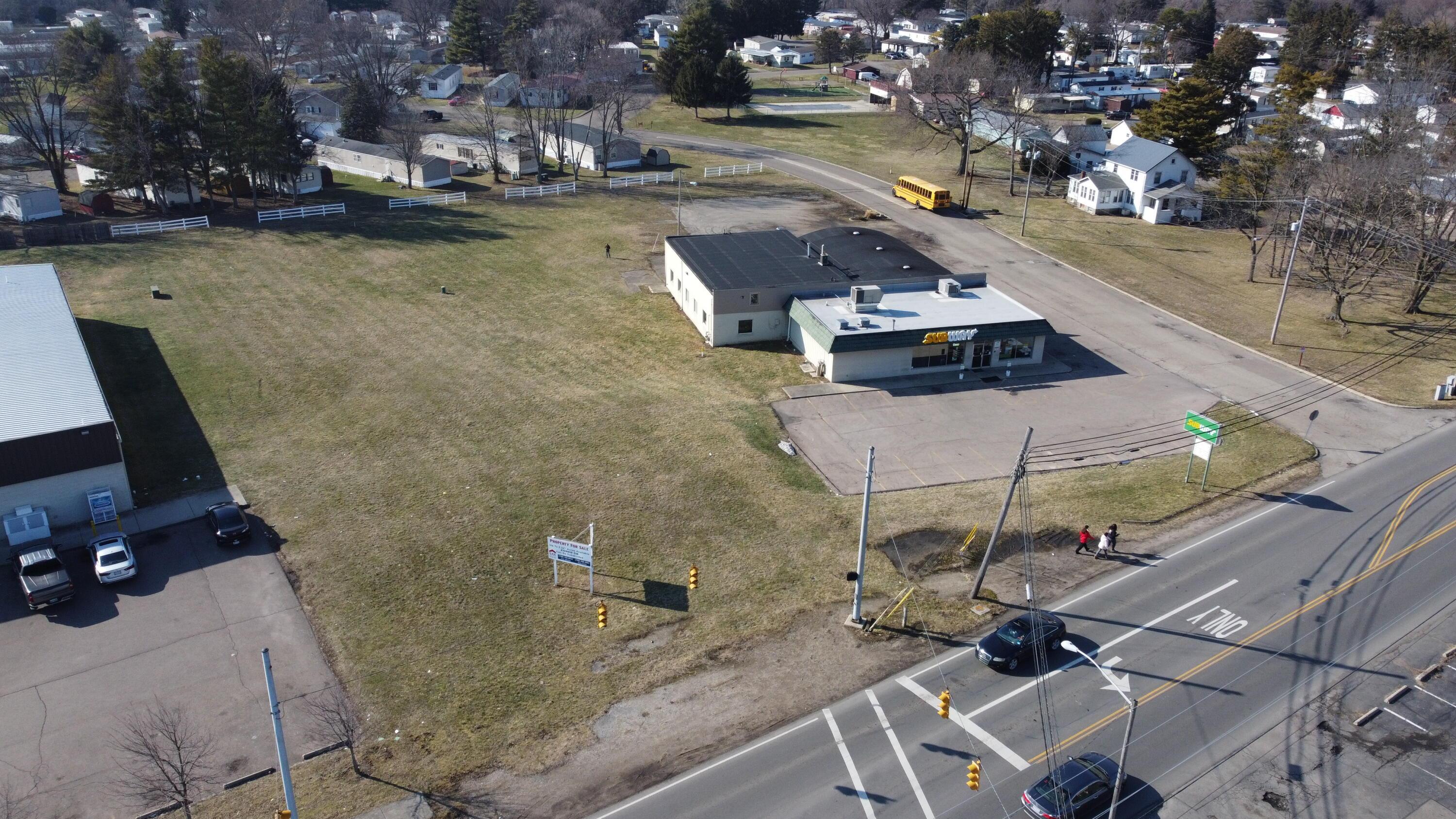1211 N Court Street Property Photo 9
