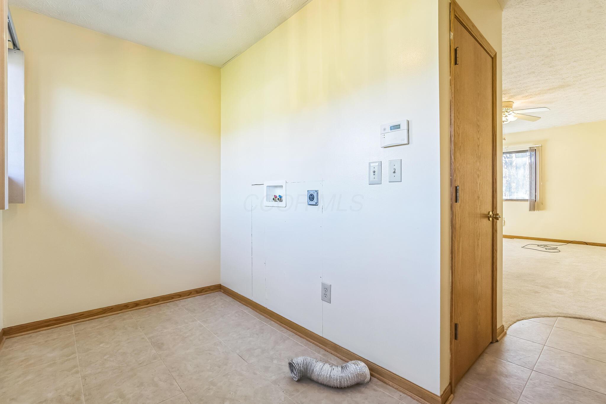 6611 Morse Road Property Photo 23
