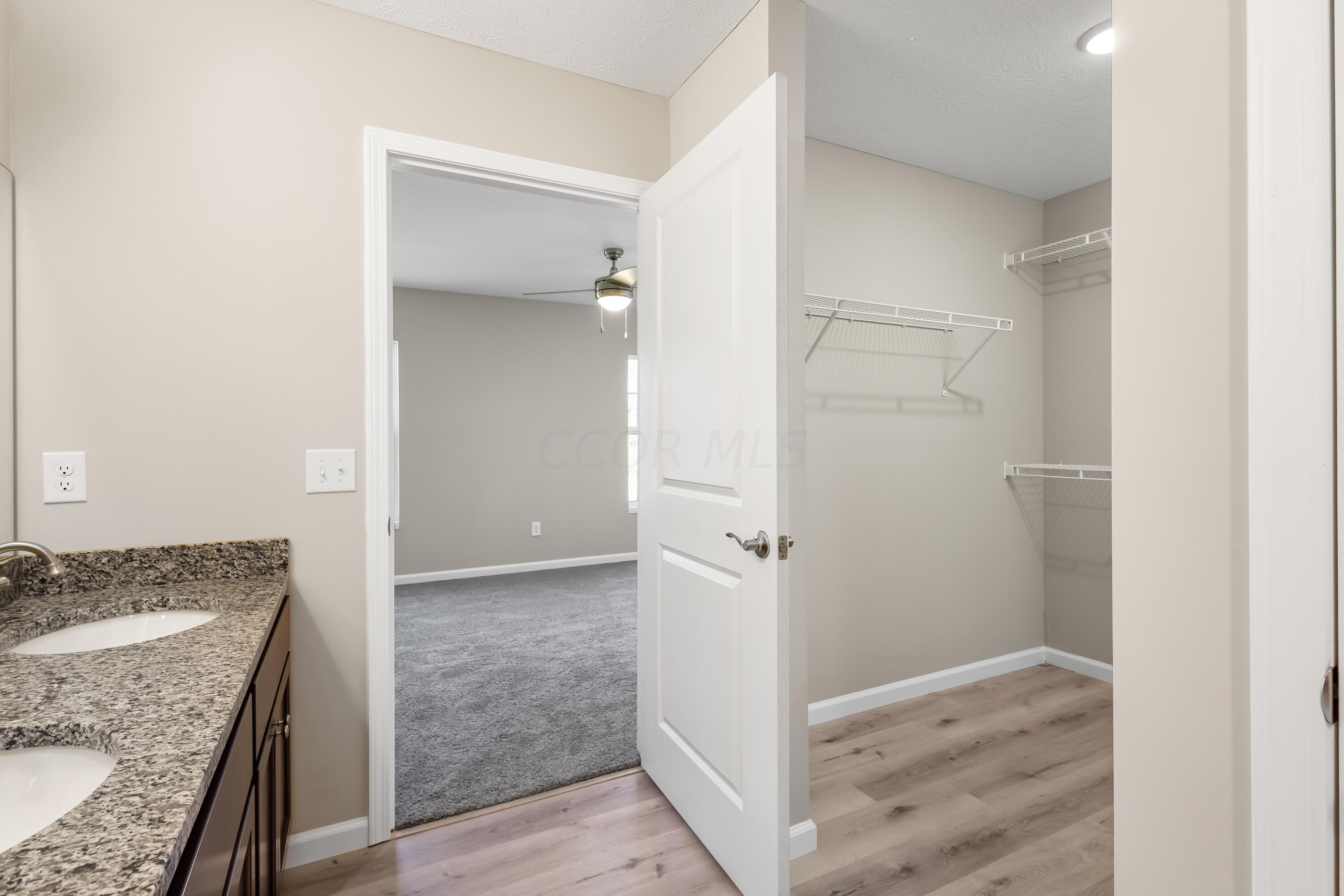 11977 Superior Street Property Photo 17