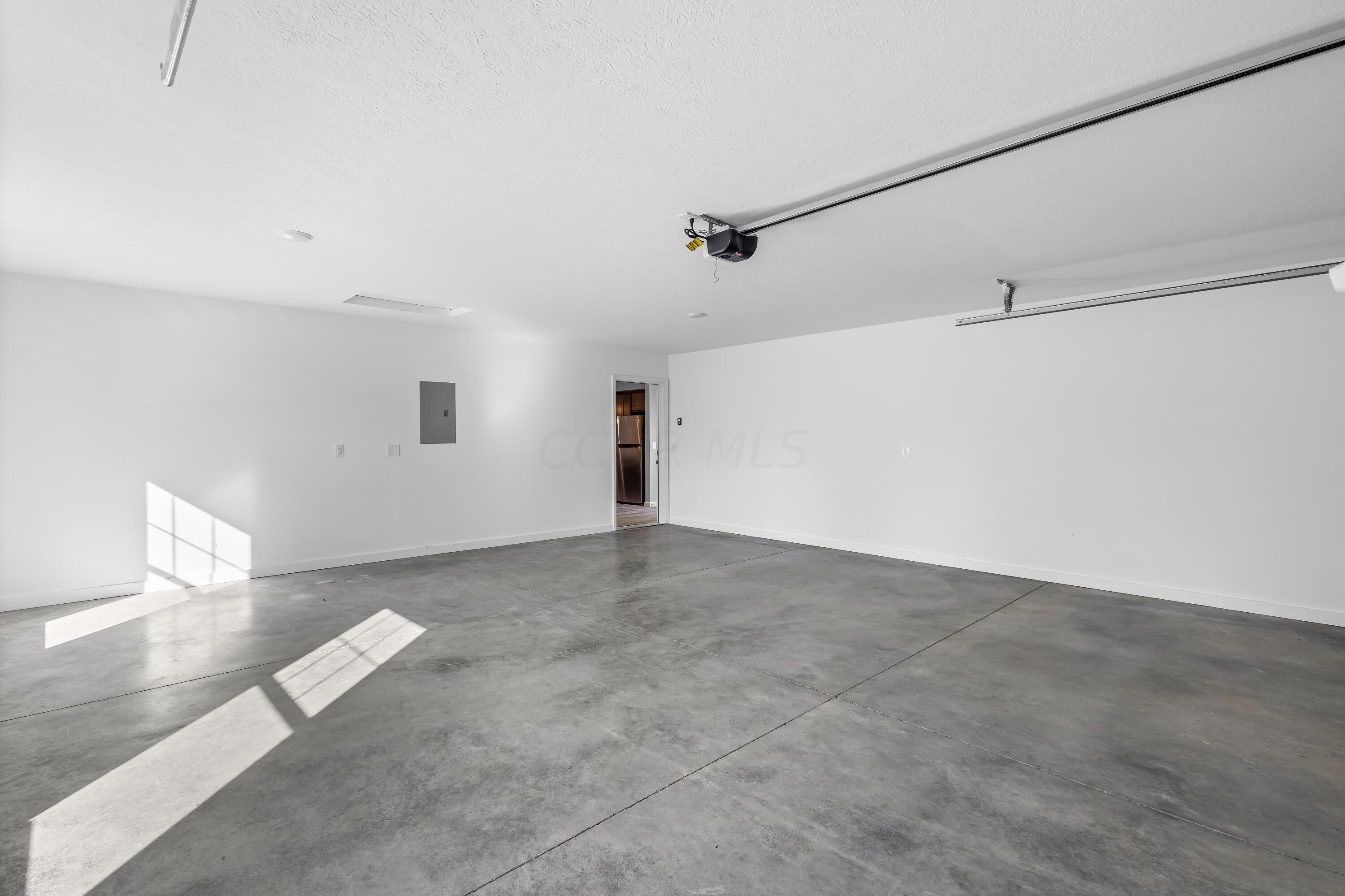 11977 Superior Street Property Photo 19