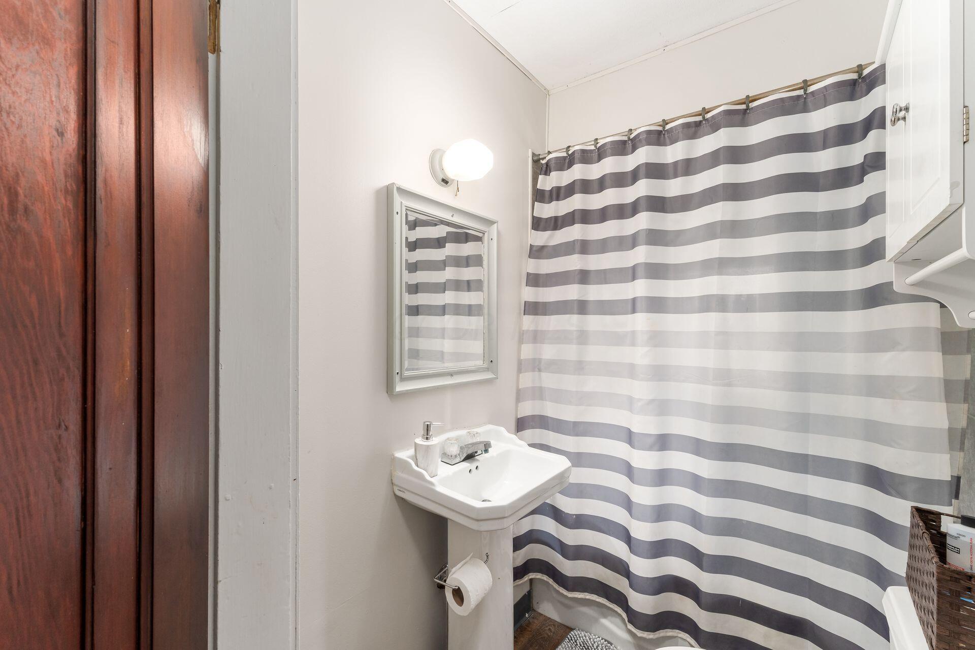 2009 Lisle Avenue Property Photo 14