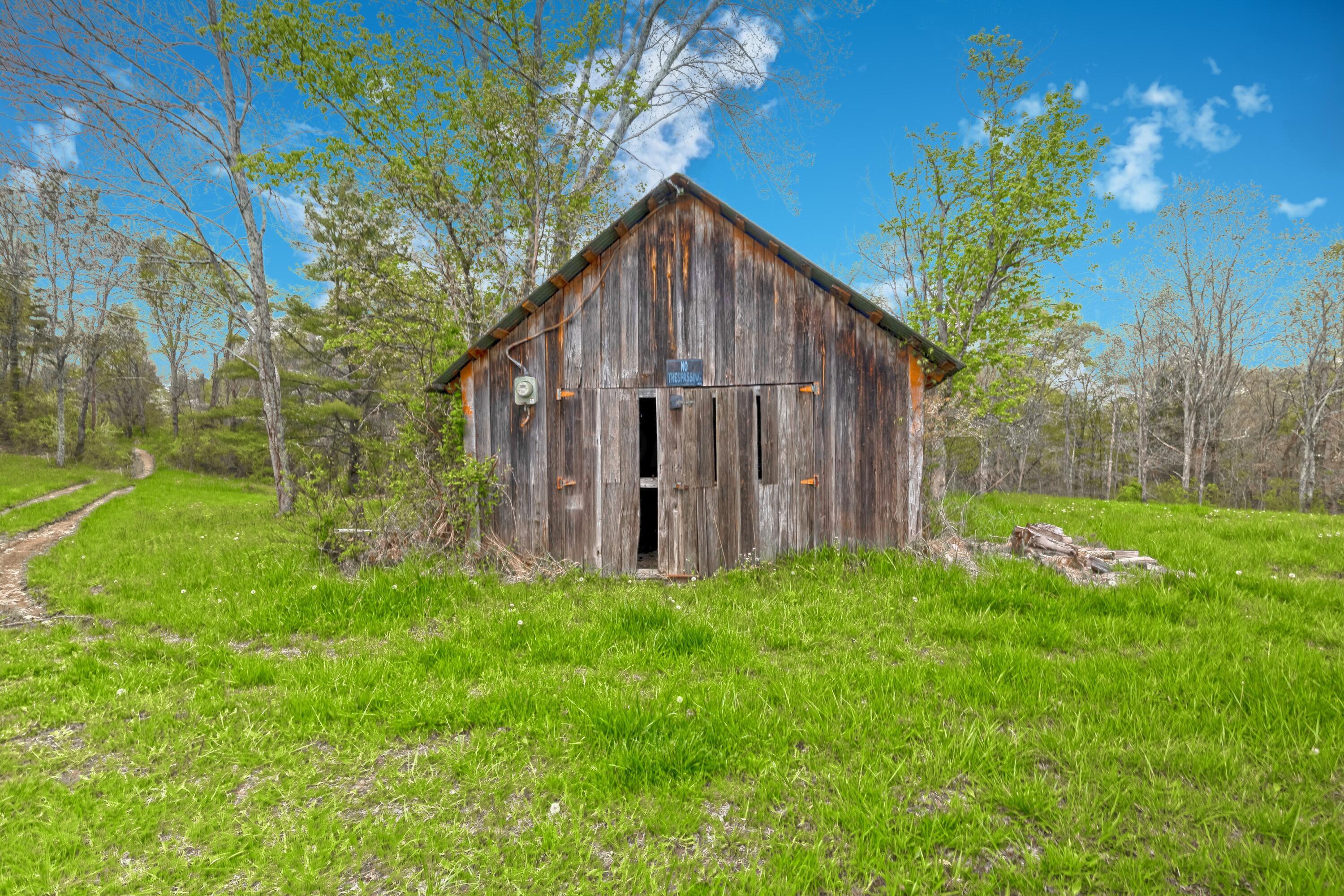 5400 Saunders Road Property Photo 15