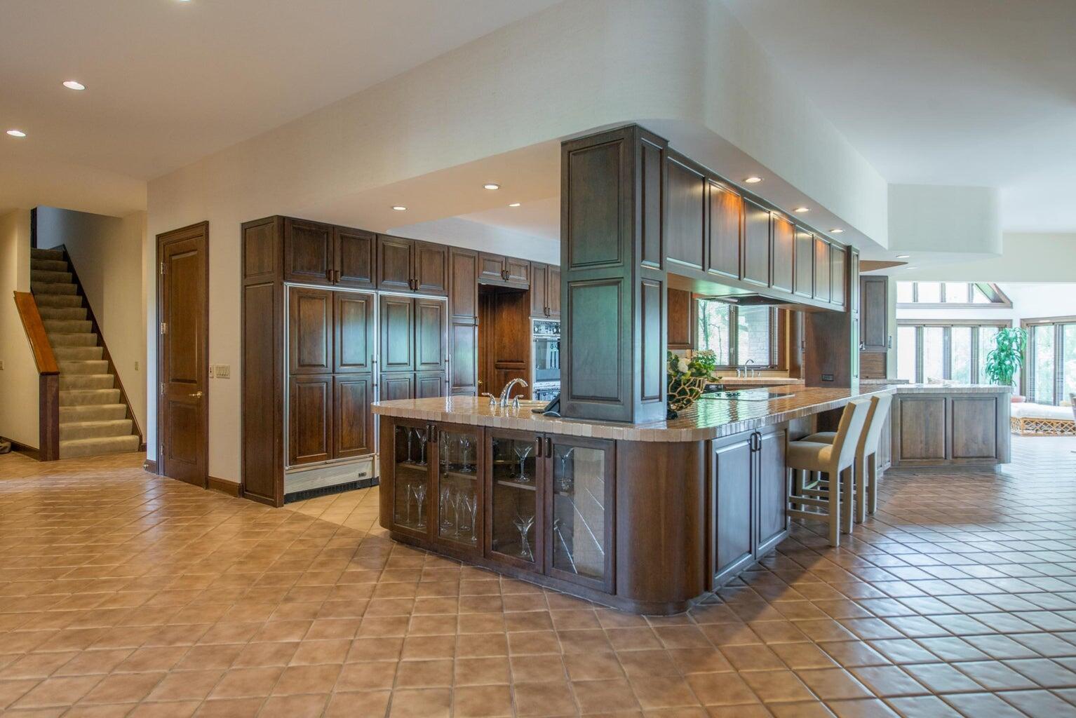 8455 Dunsinane Drive Property Photo 12