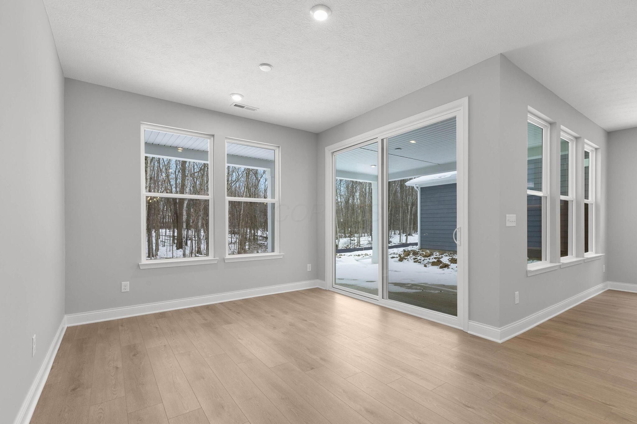 1045 Oldcastle Road Property Photo 6