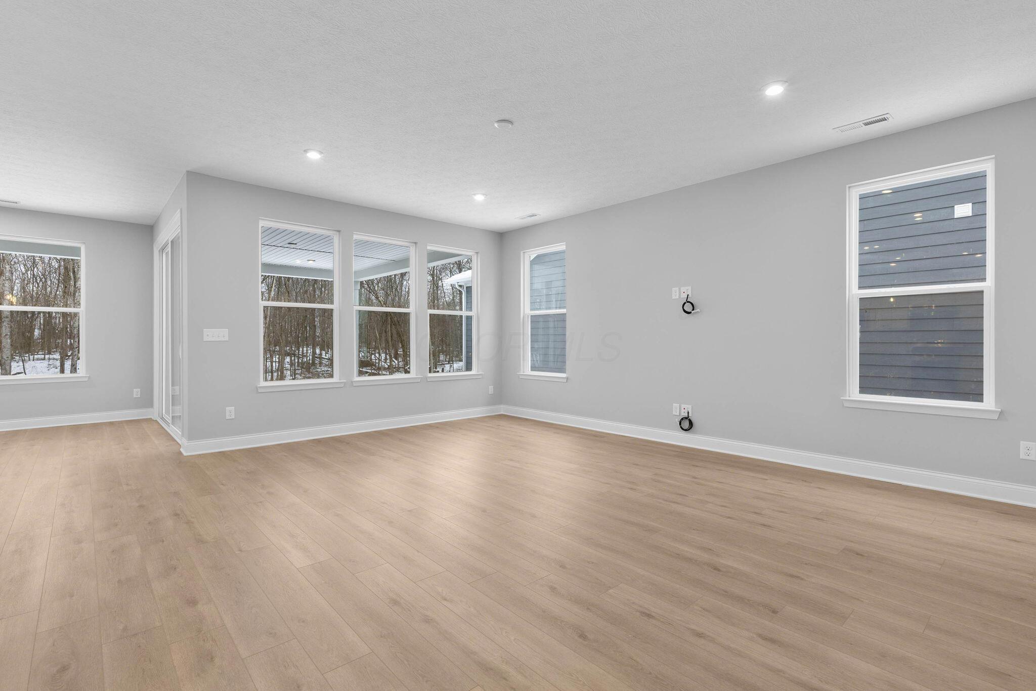 1045 Oldcastle Road Property Photo 8