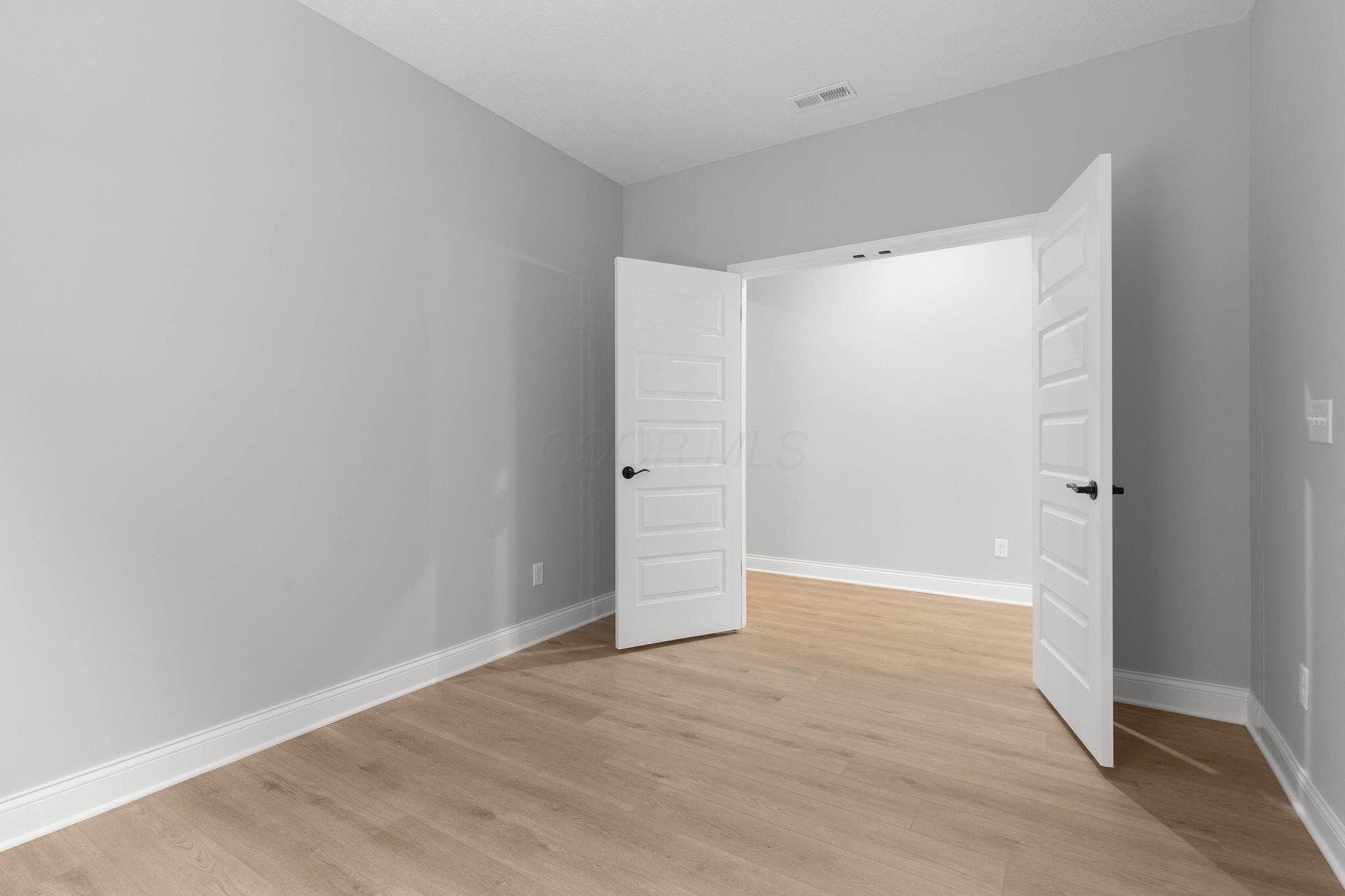 1045 Oldcastle Road Property Photo 20