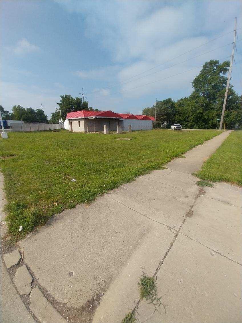 721 W Center Street Property Photo 1