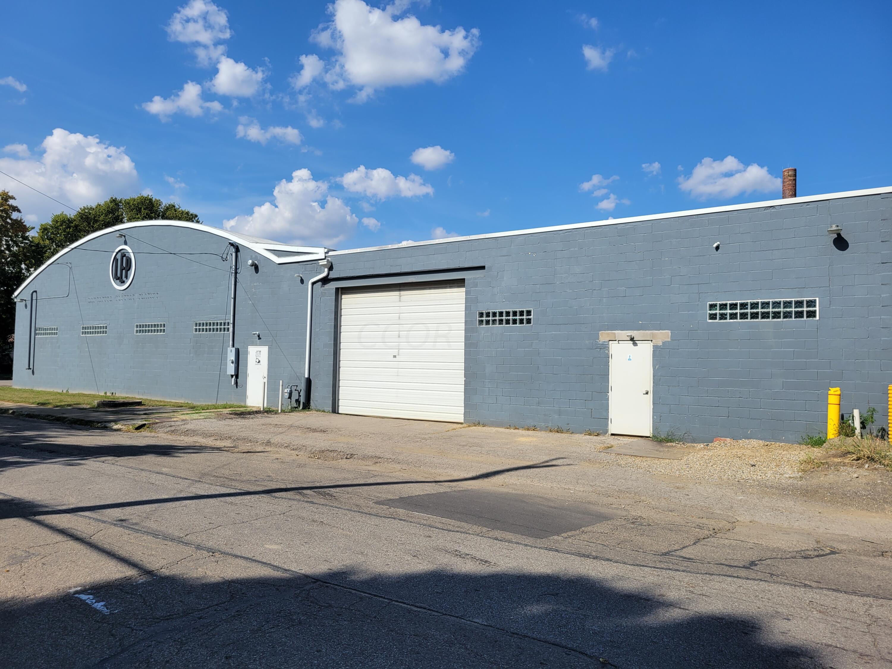 1117 W Mulberry Street, D Property Photo 1