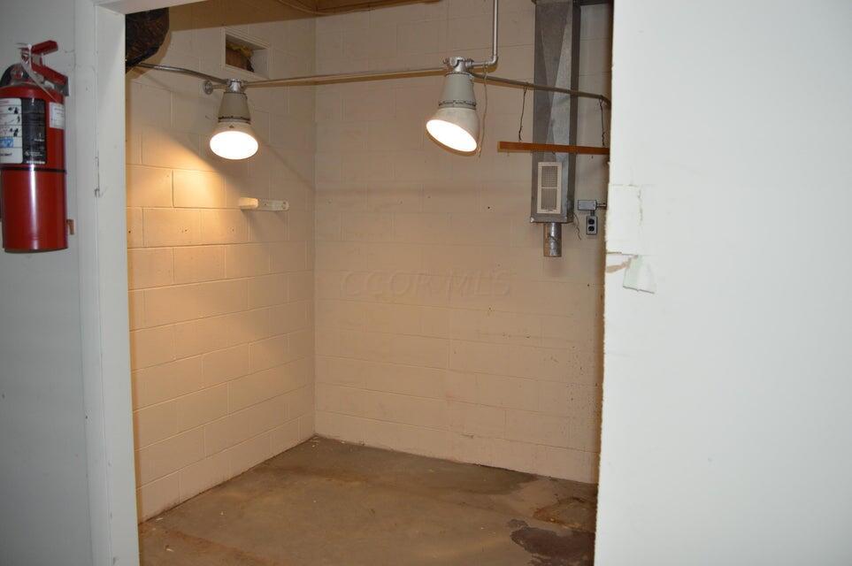 120 W Sixth Avenue Property Photo 10