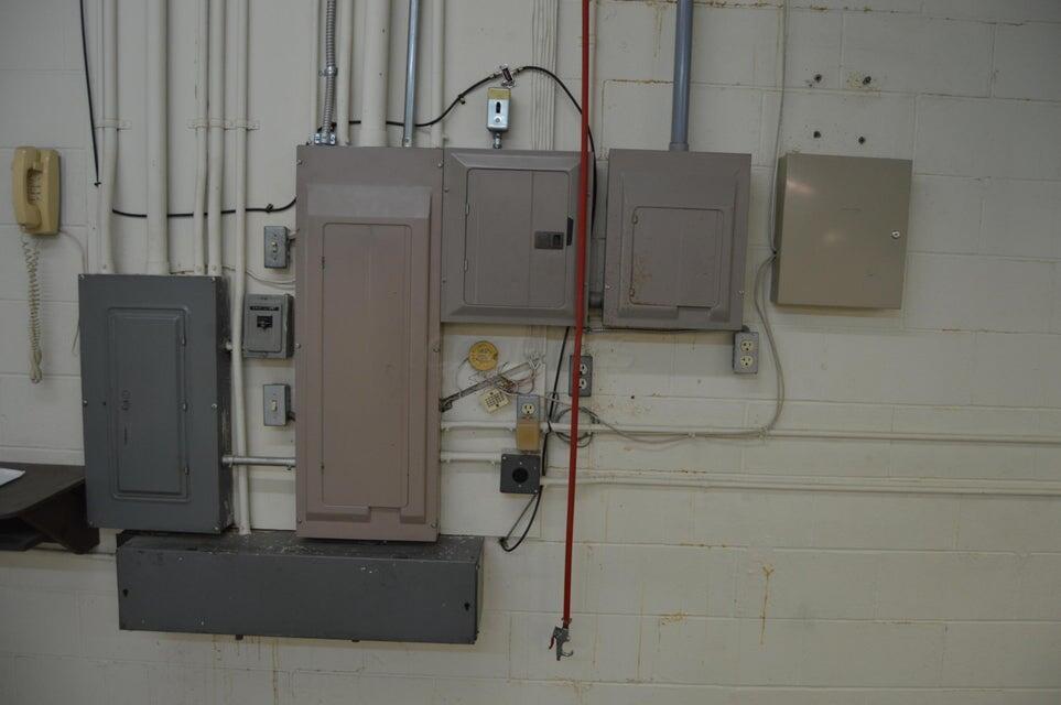 120 W Sixth Avenue Property Photo 15