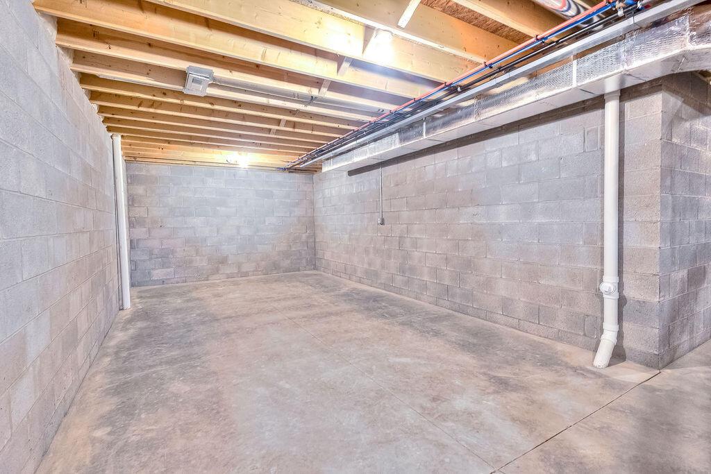 103 Plymouth Road Property Photo 33