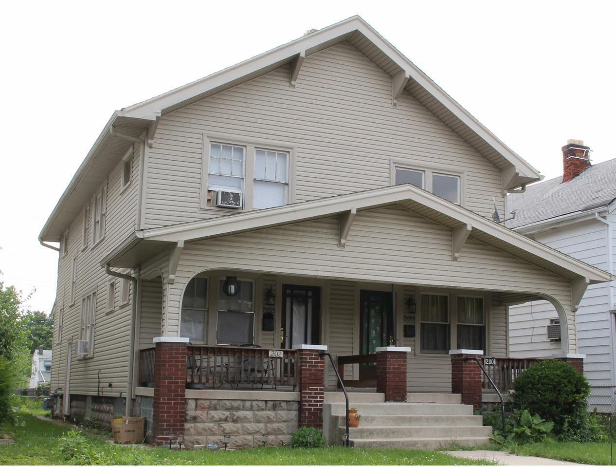 200-202 N Harris Avenue Property Photo 1