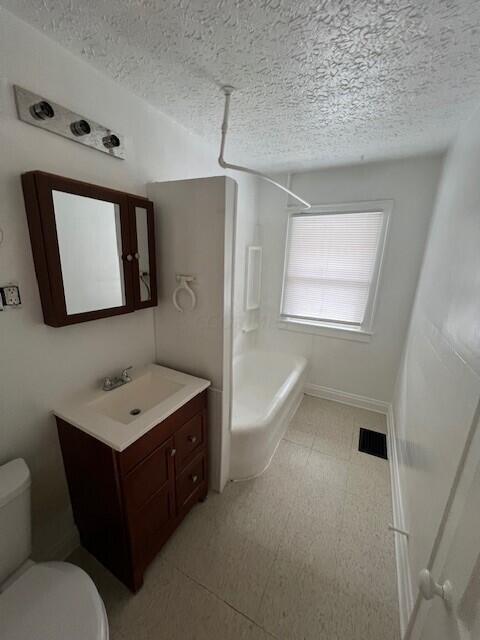 200-202 N Harris Avenue Property Photo 9