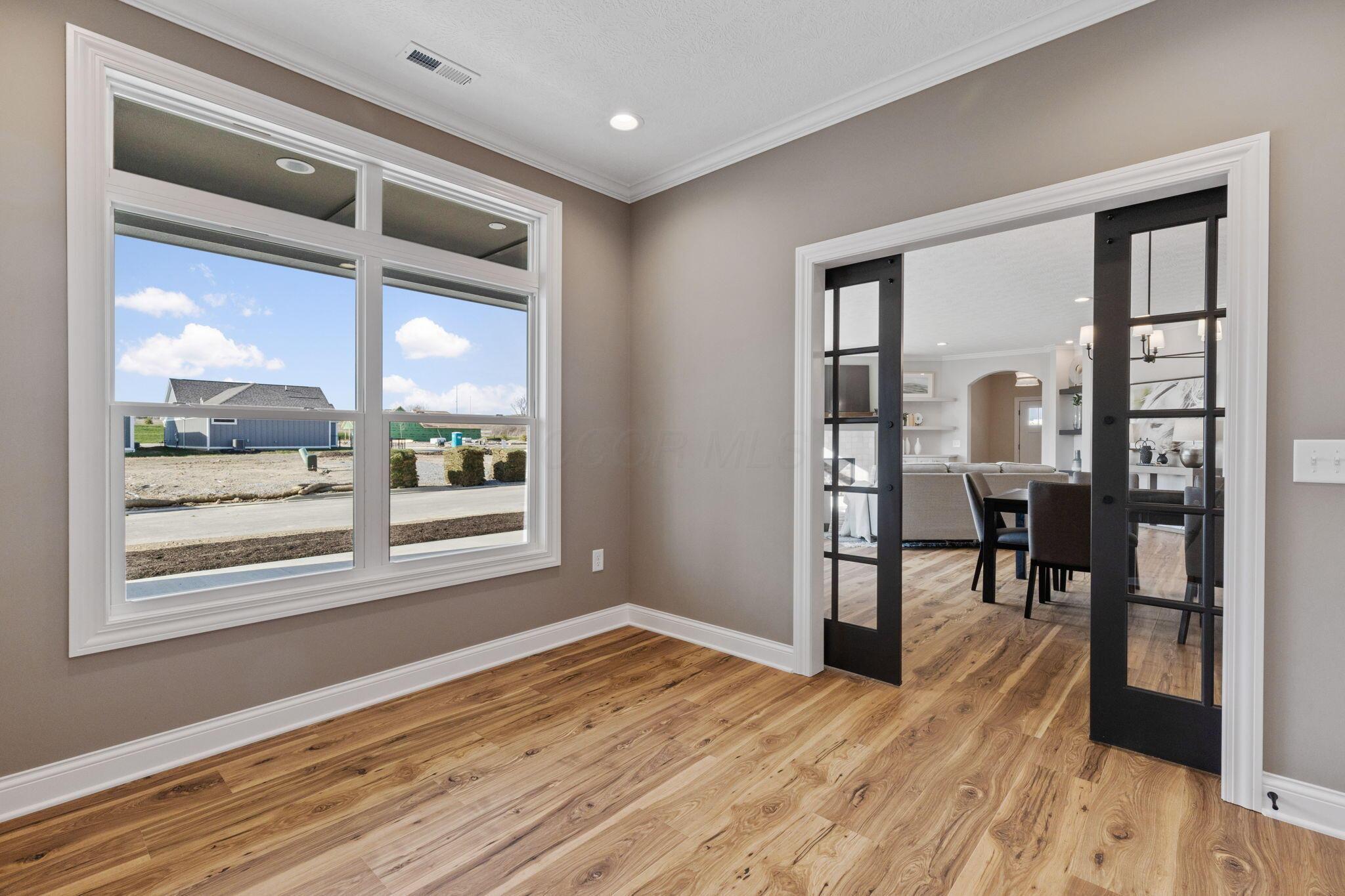 1537 Bethel Woods Boulevard Property Photo 17